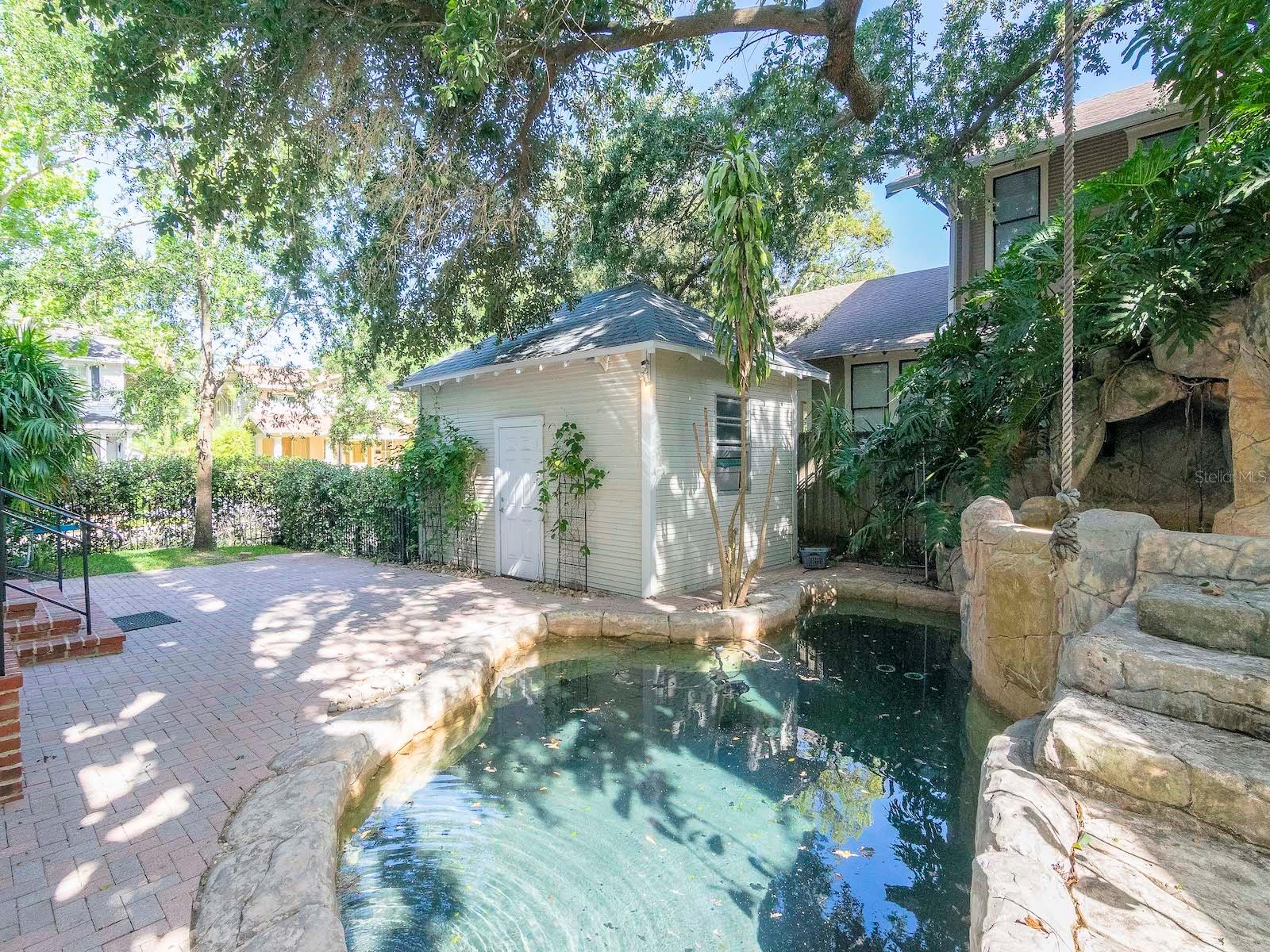 HYDE PARK WEST - Residential