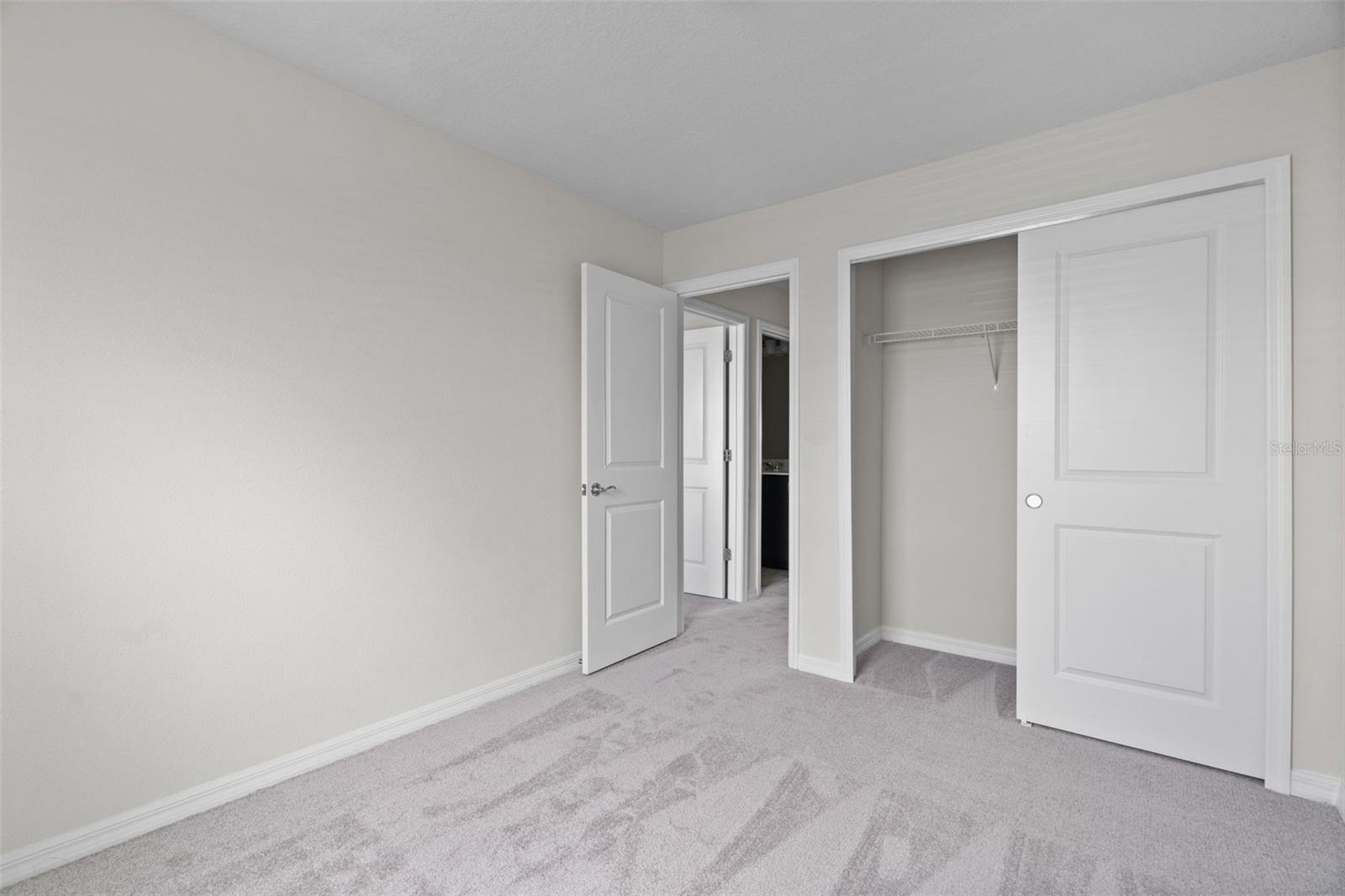 PARKSIDE TRAILS - Residential Lease