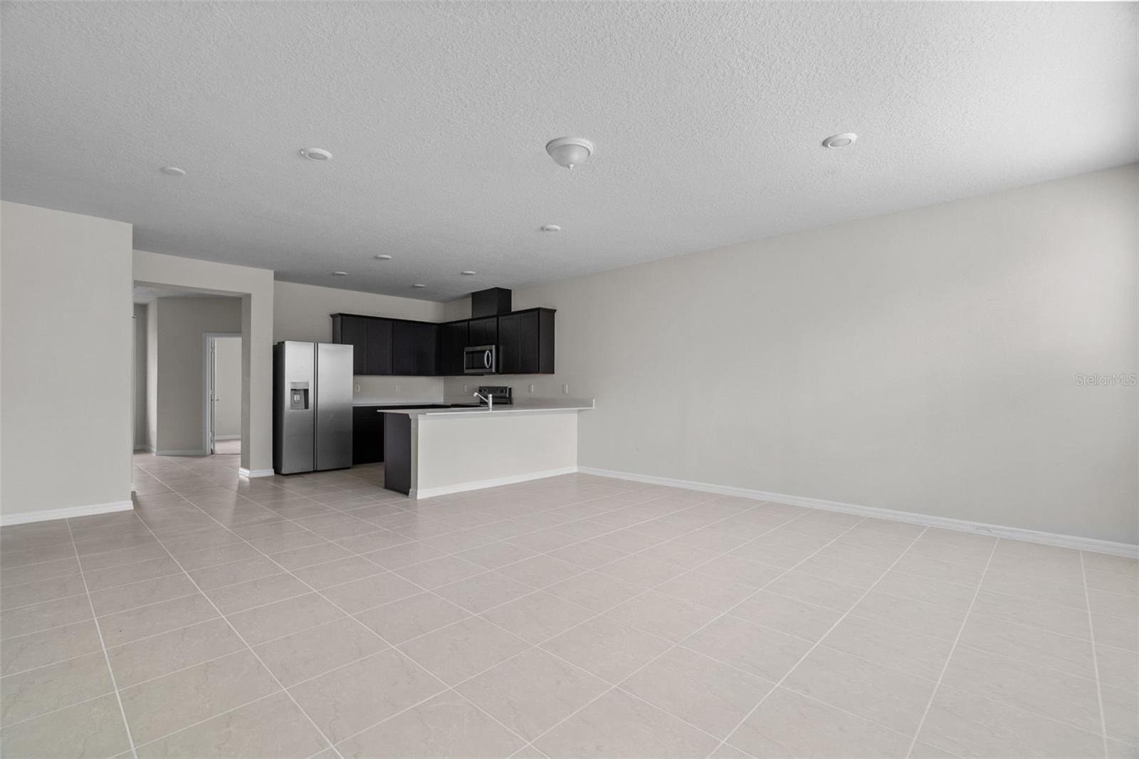 PARKSIDE TRAILS - Residential Lease