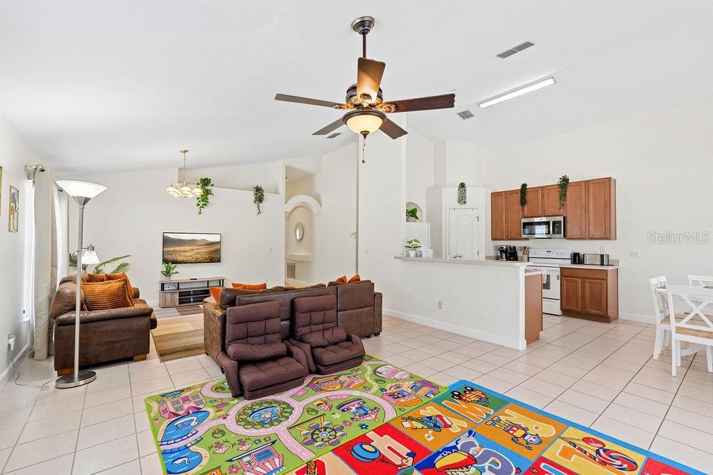 WEST STONEBRIDGE - Residential