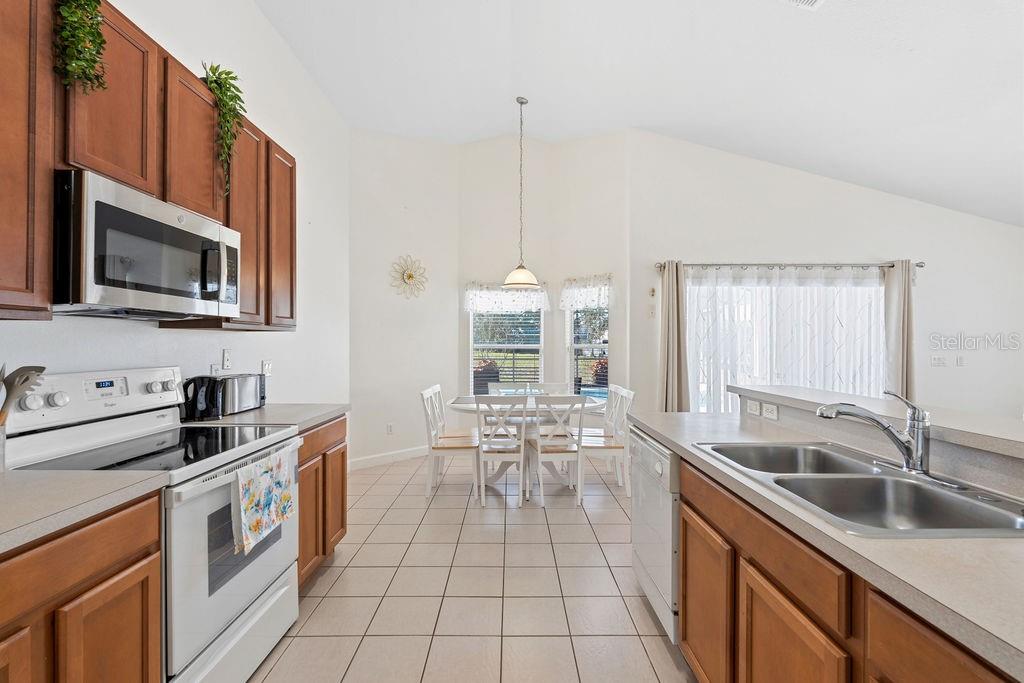 WEST STONEBRIDGE - Residential