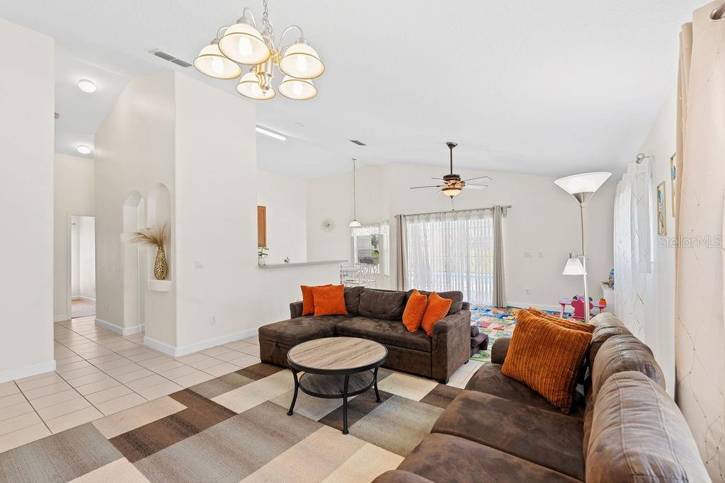 WEST STONEBRIDGE - Residential