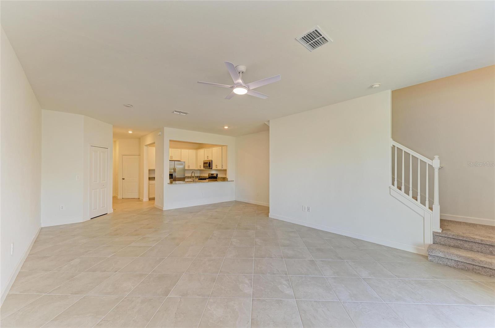 LORRAINE LAKES PH IIA - Residential Lease