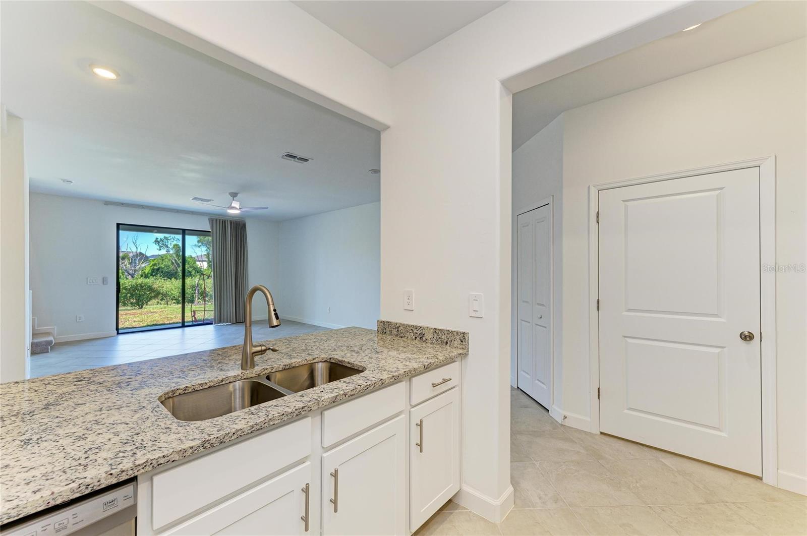 LORRAINE LAKES PH IIA - Residential Lease