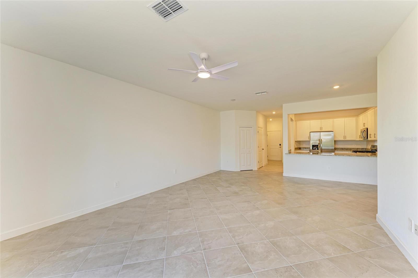 LORRAINE LAKES PH IIA - Residential Lease