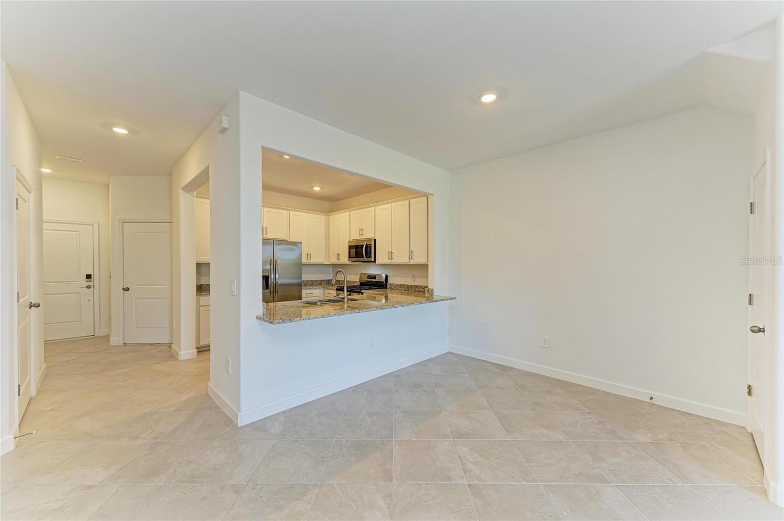 LORRAINE LAKES PH IIA - Residential Lease