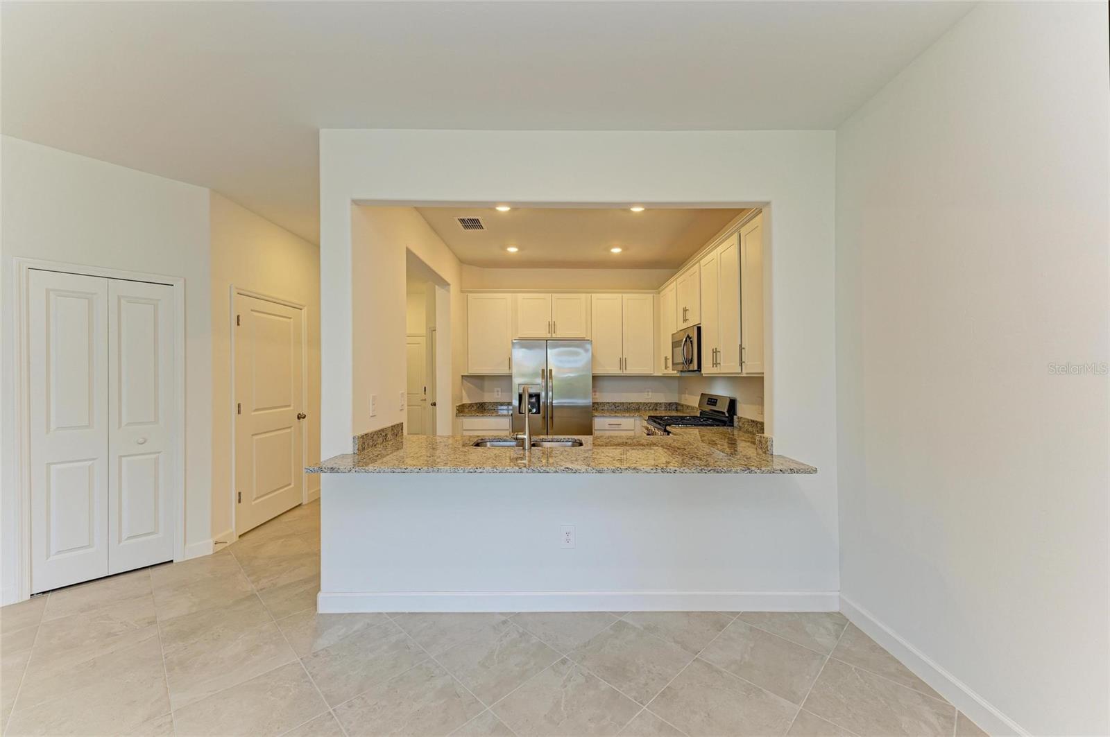 LORRAINE LAKES PH IIA - Residential Lease