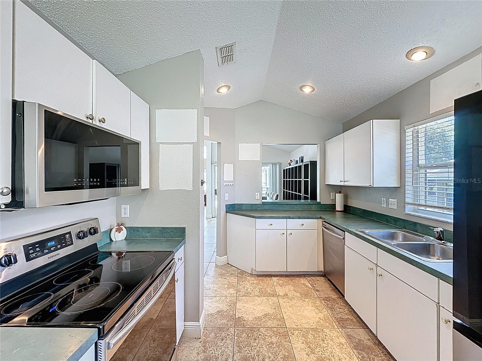 CARIBBEAN COVE/SOUTHERN DUNES - Residential