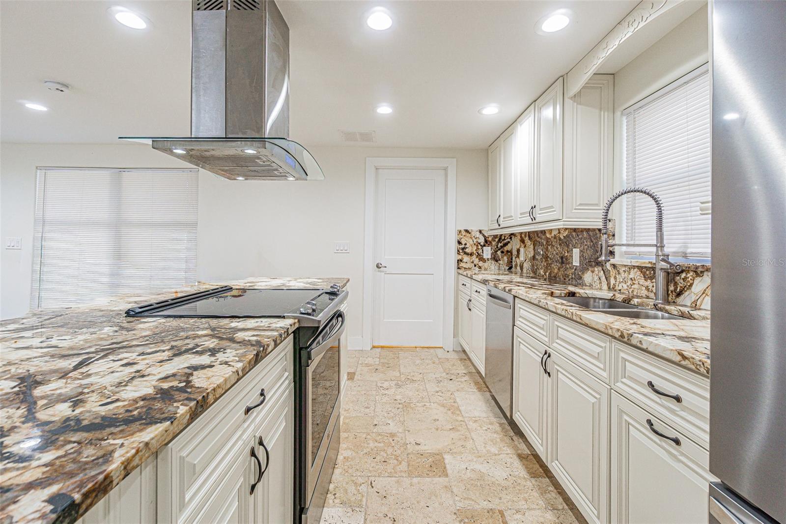 BELLMONT HEIGHTS - Residential