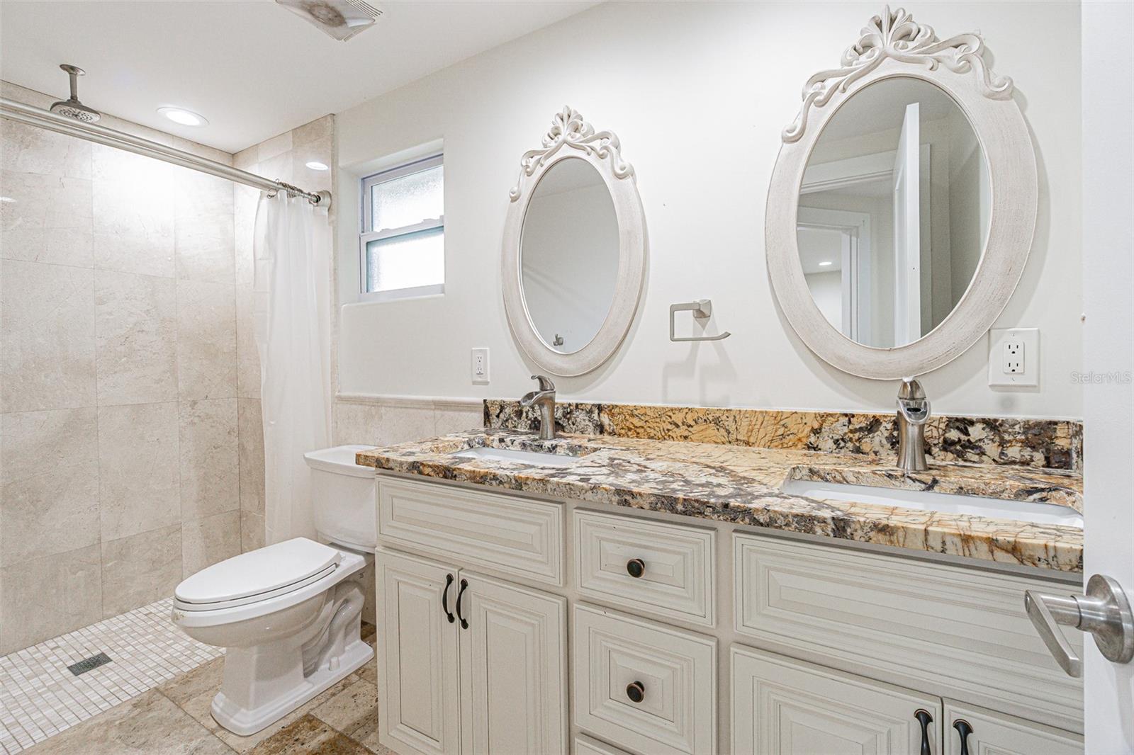 BELLMONT HEIGHTS - Residential