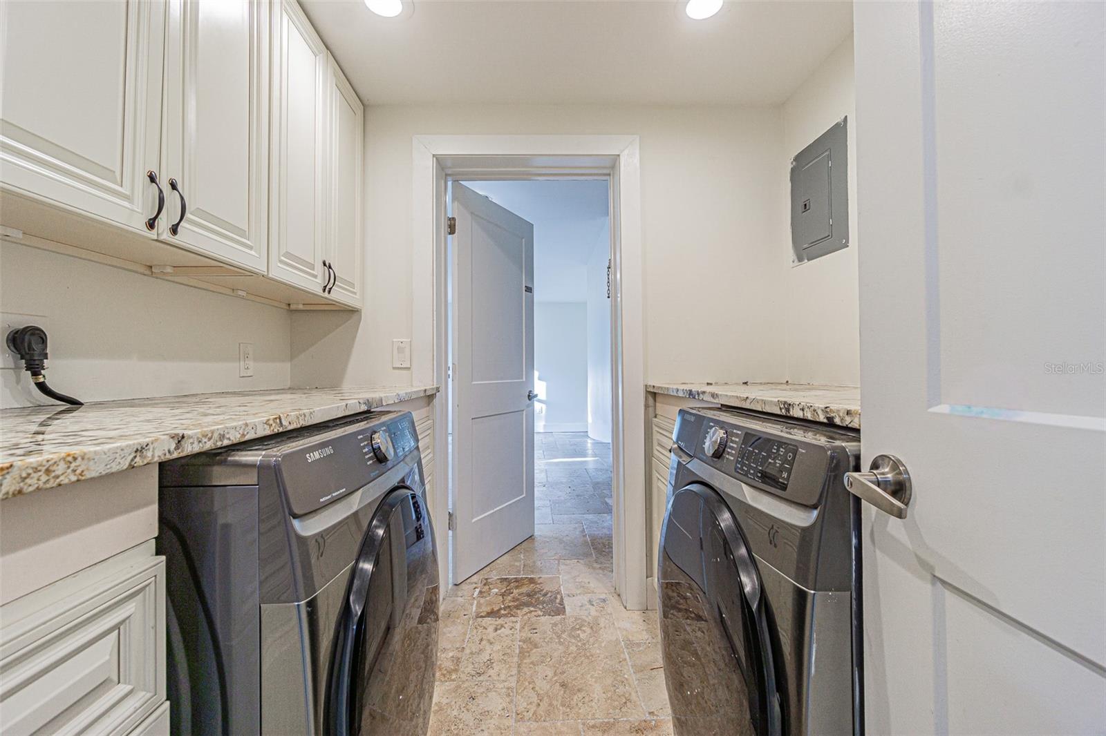 BELLMONT HEIGHTS - Residential