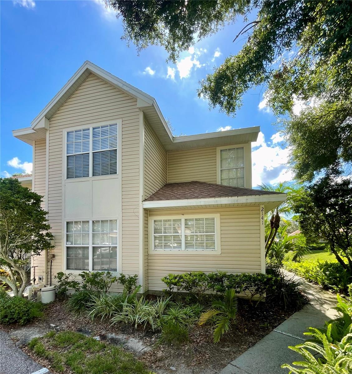 View PALM HARBOR, FL 34683 townhome