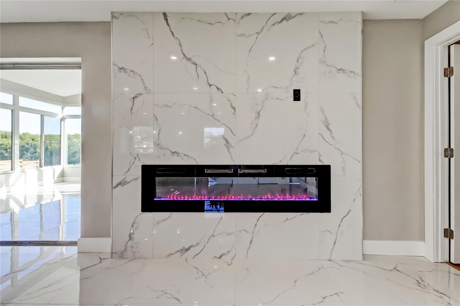 ARVIS CIRCLE - Residential