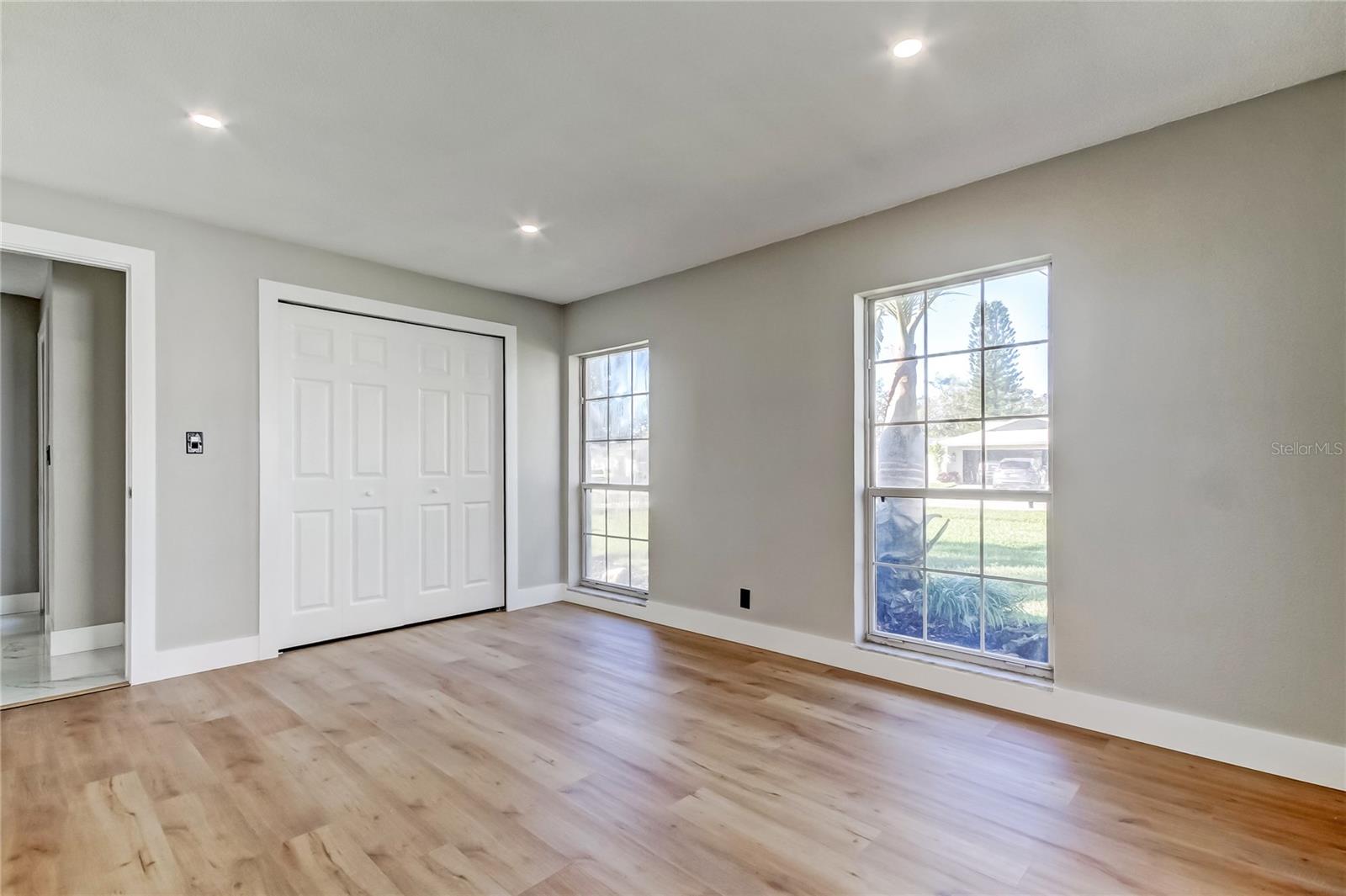 ARVIS CIRCLE - Residential