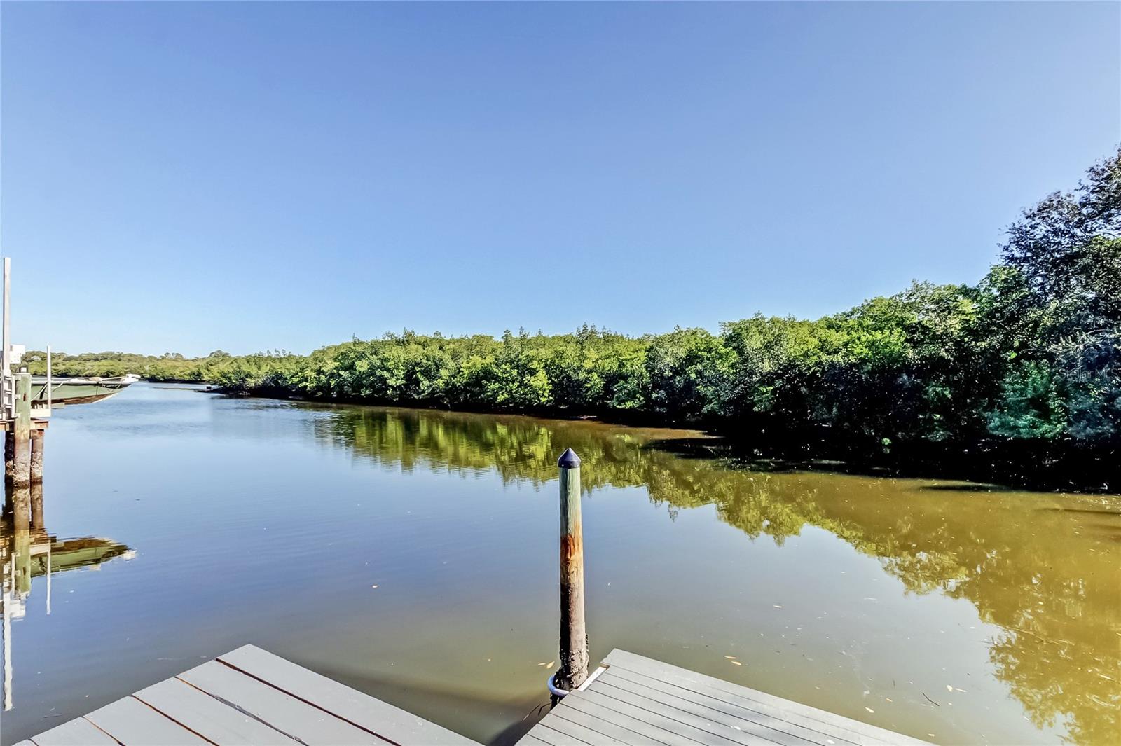 ARVIS CIRCLE - Residential