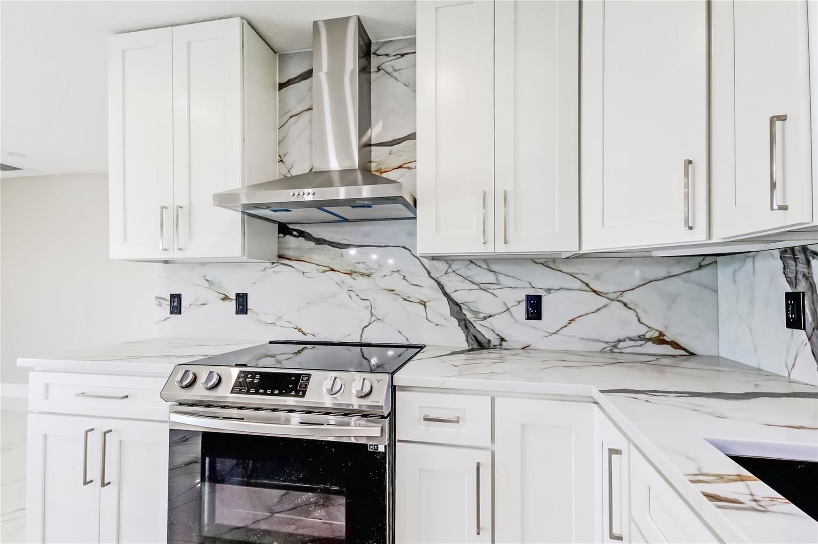 ARVIS CIRCLE - Residential