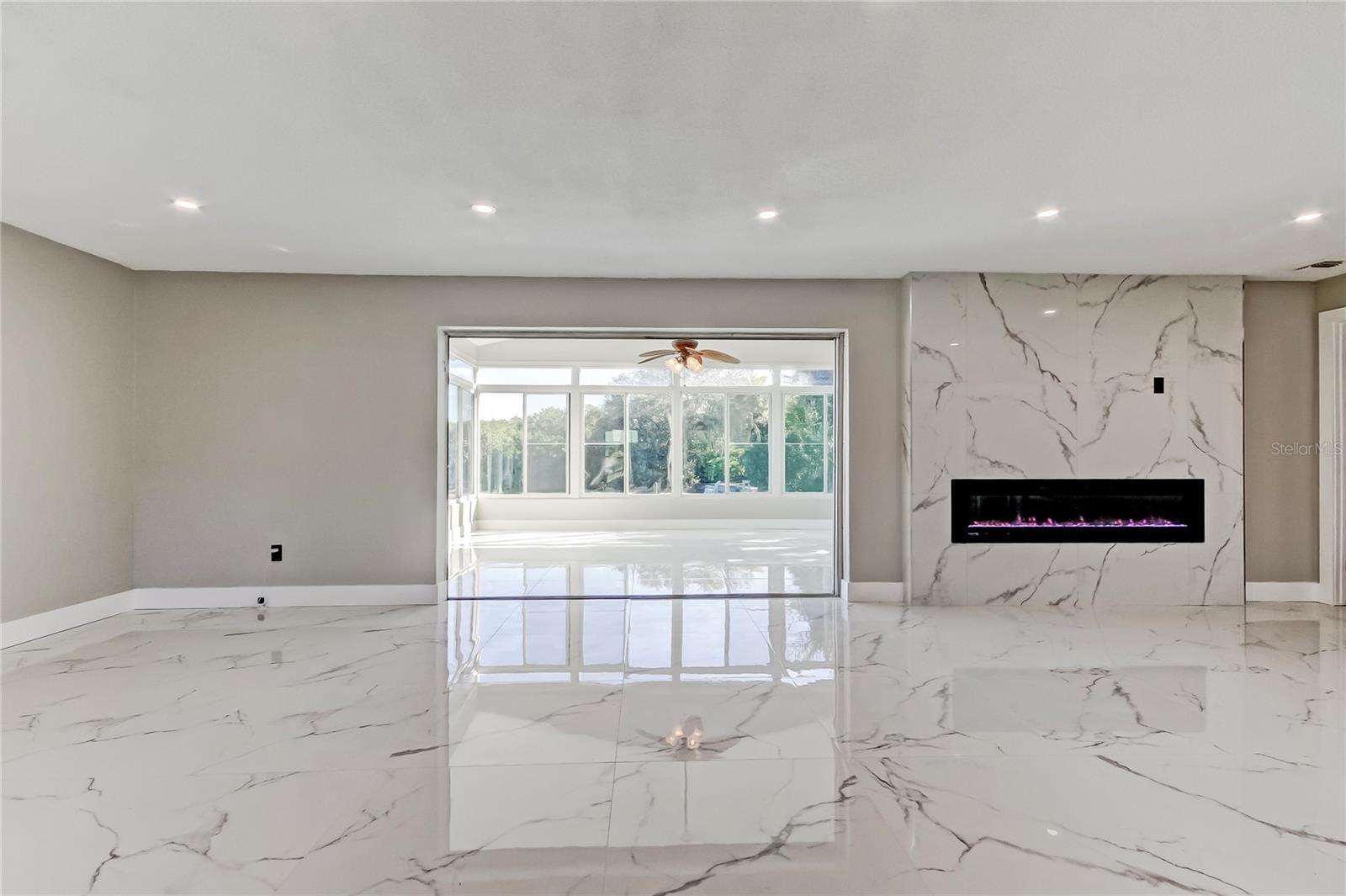 ARVIS CIRCLE - Residential