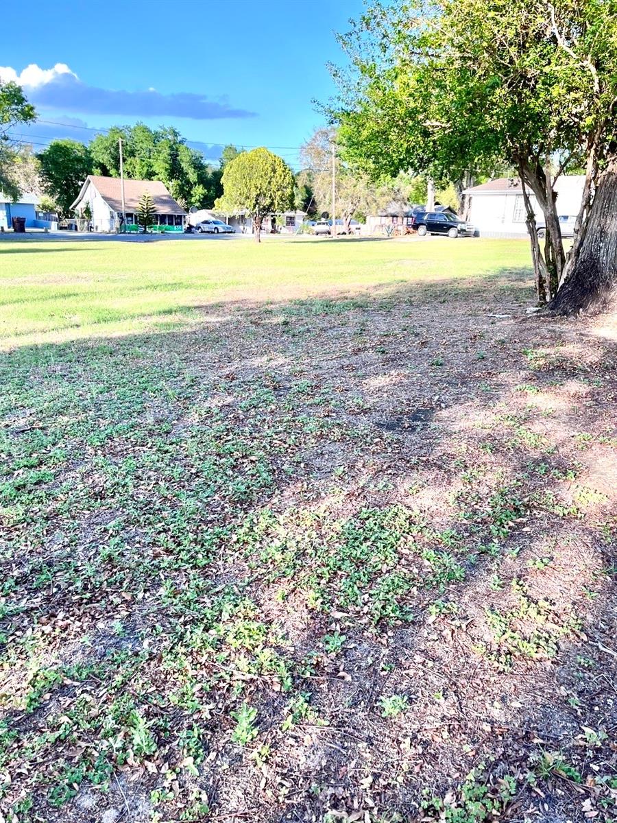 TWIN LAKE PARK RESUB - Land