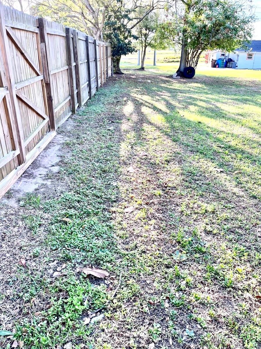 TWIN LAKE PARK RESUB - Land