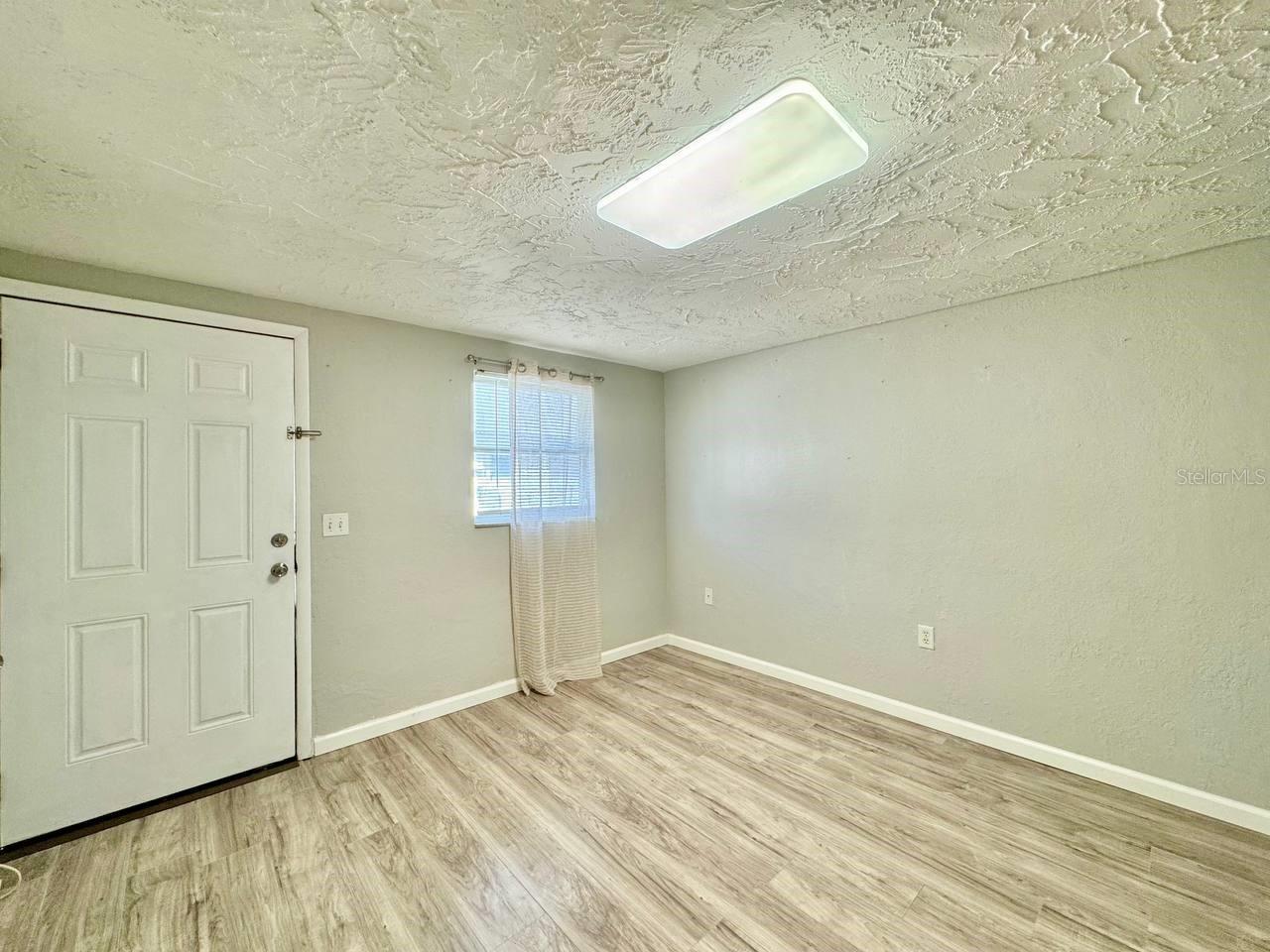 TRI LEISURE CONDO - Residential Lease