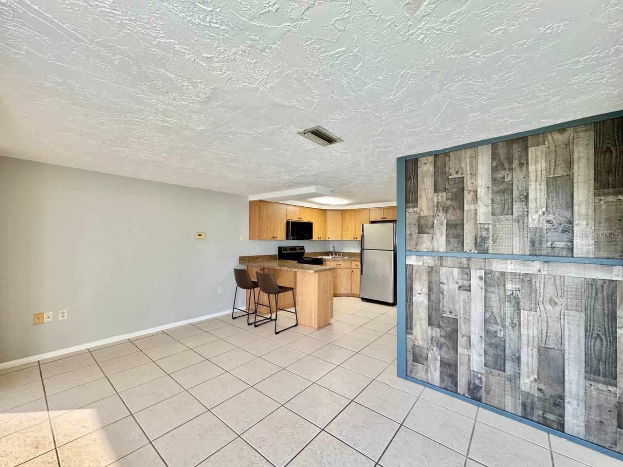 TRI LEISURE CONDO - Residential Lease