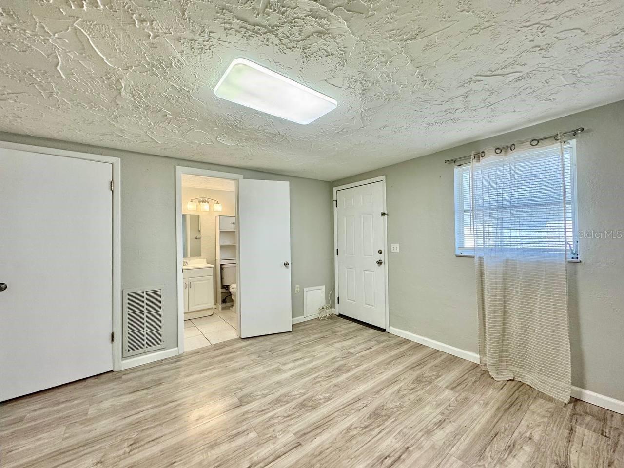 TRI LEISURE CONDO - Residential Lease