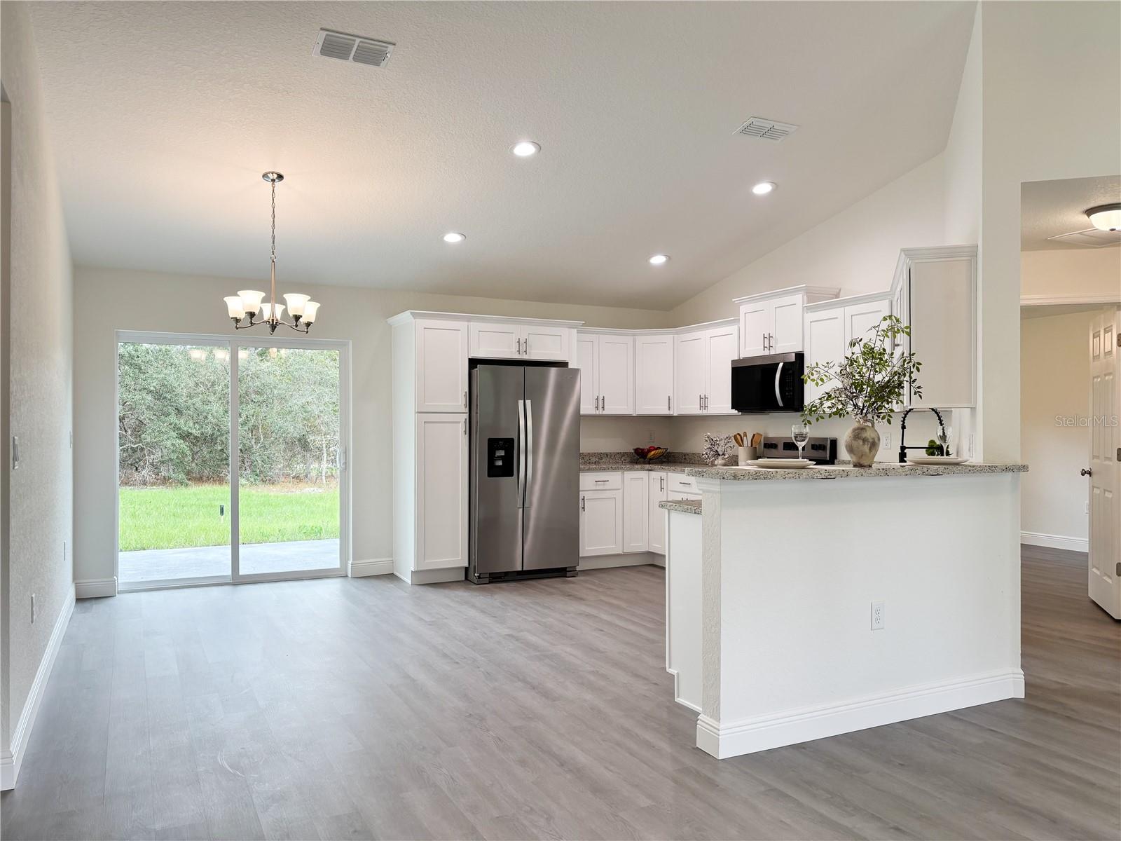 RAINBOW LAKES ESTATE - Residential