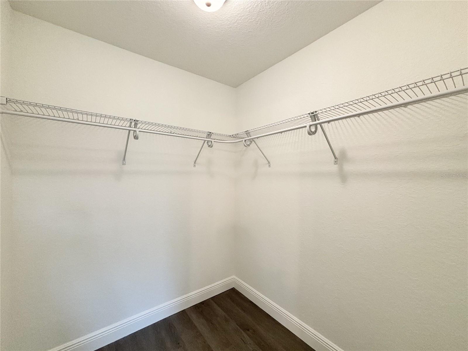 RAINBOW LAKES ESTATE - Residential