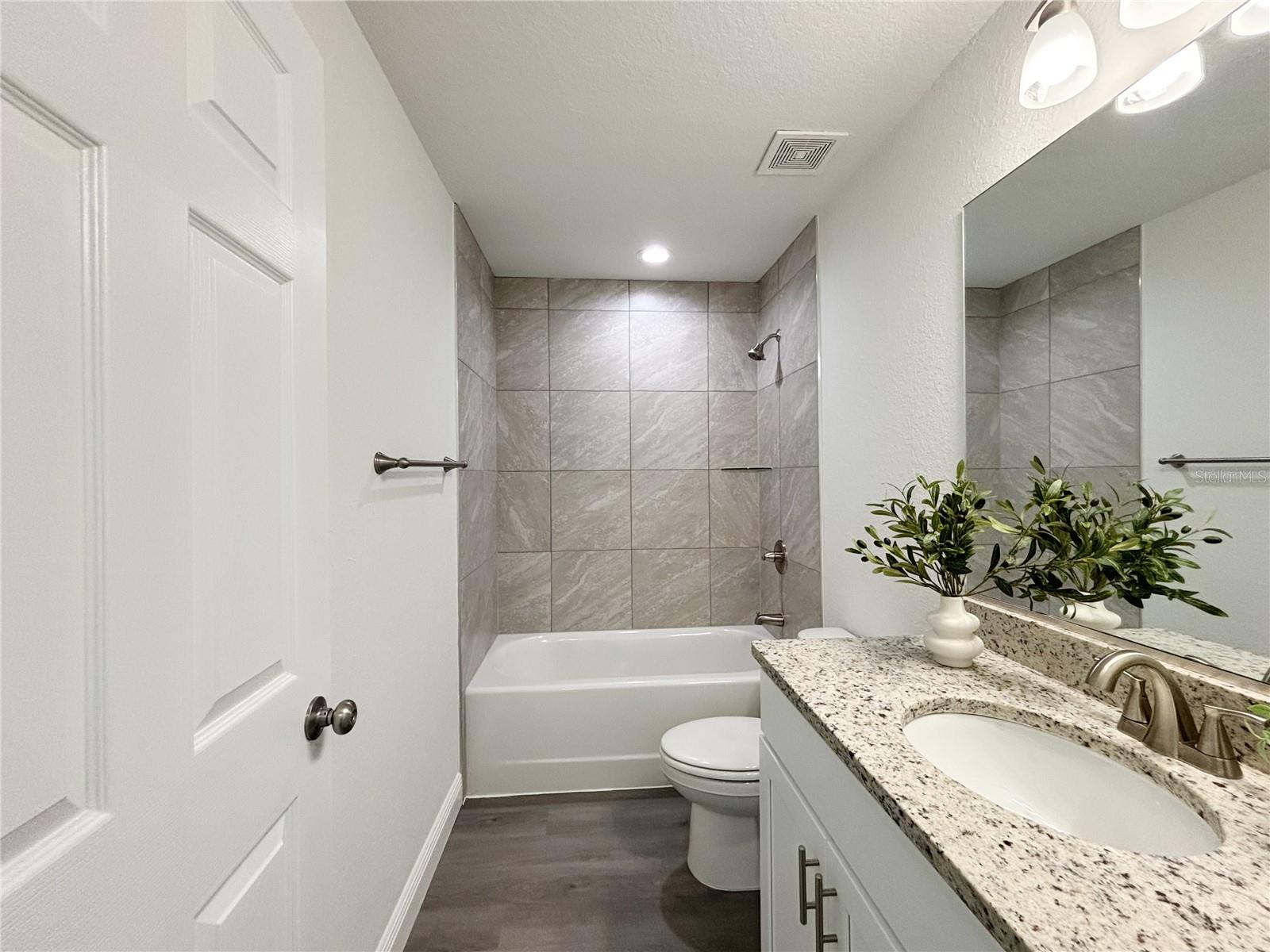 RAINBOW LAKES ESTATE - Residential