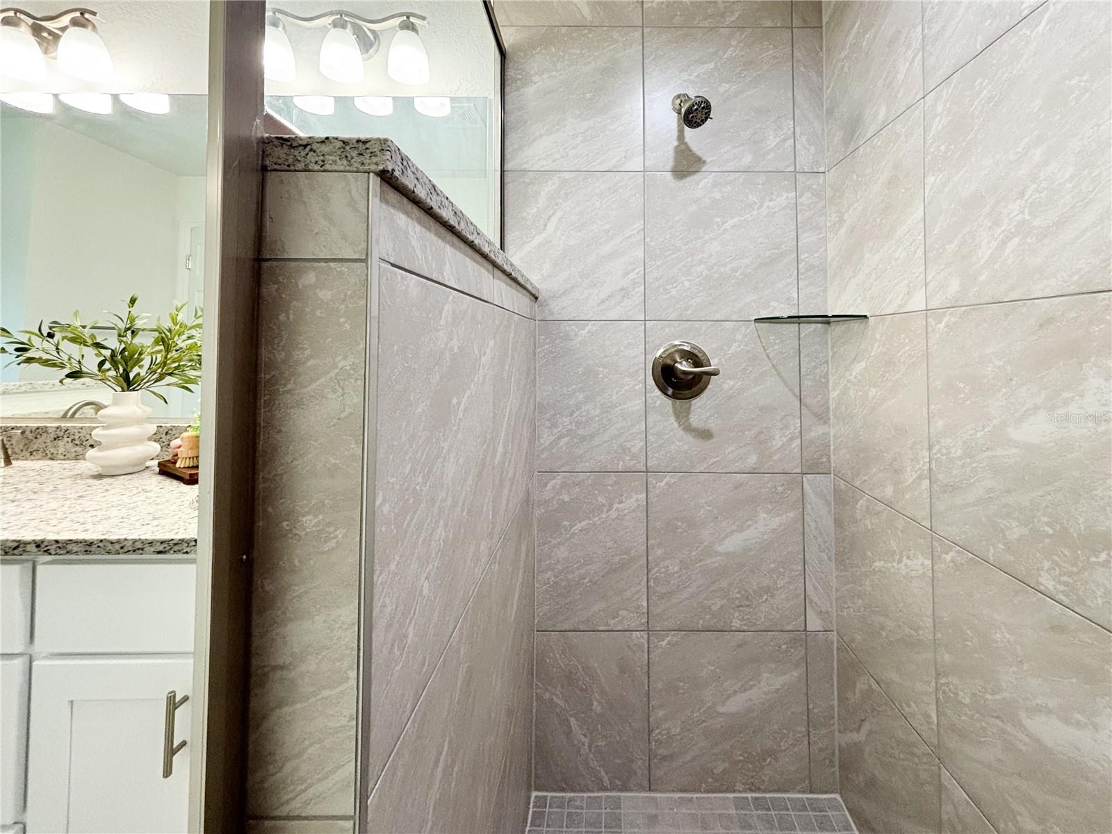 RAINBOW LAKES ESTATE - Residential