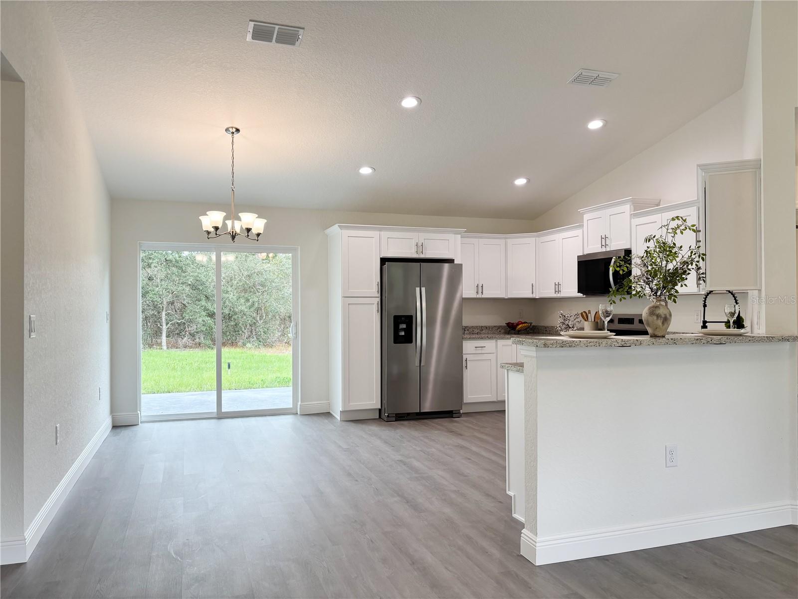 RAINBOW LAKES ESTATE - Residential