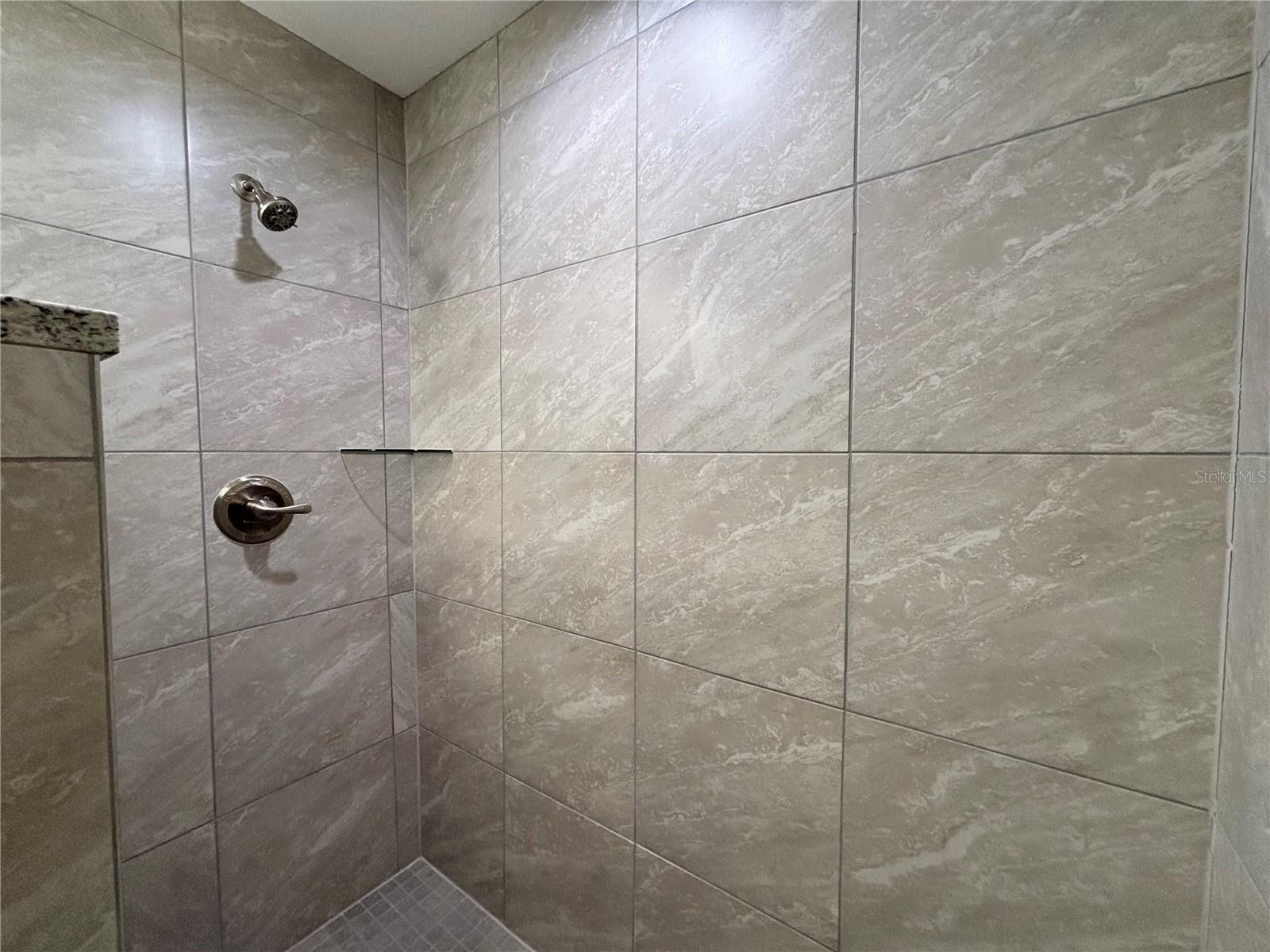 RAINBOW LAKES ESTATE - Residential