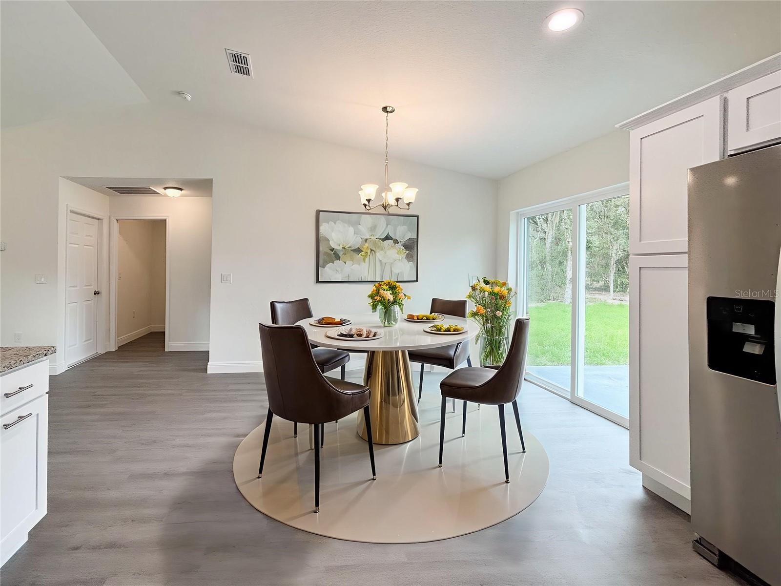 RAINBOW LAKES ESTATE - Residential