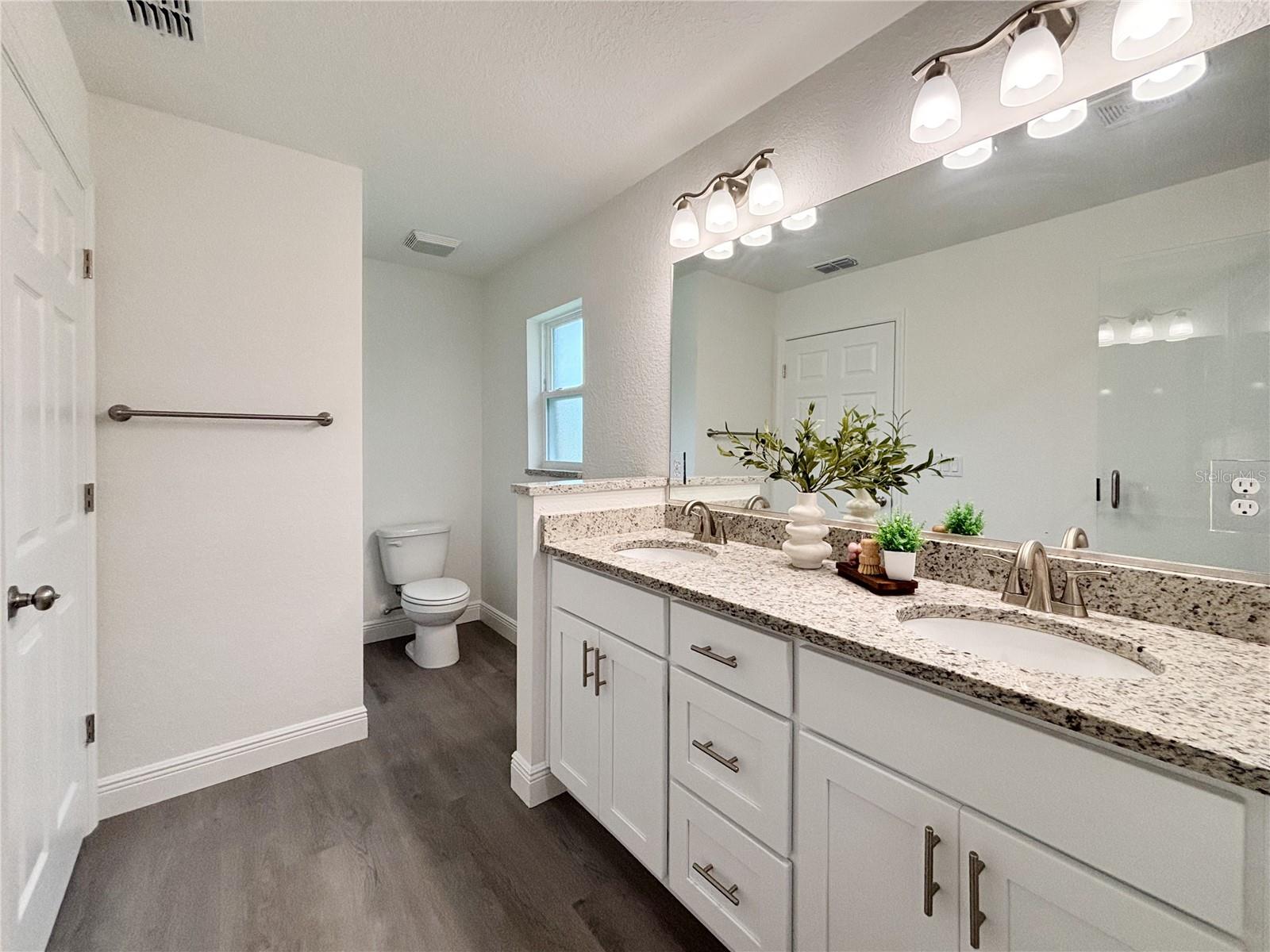 RAINBOW LAKES ESTATE - Residential