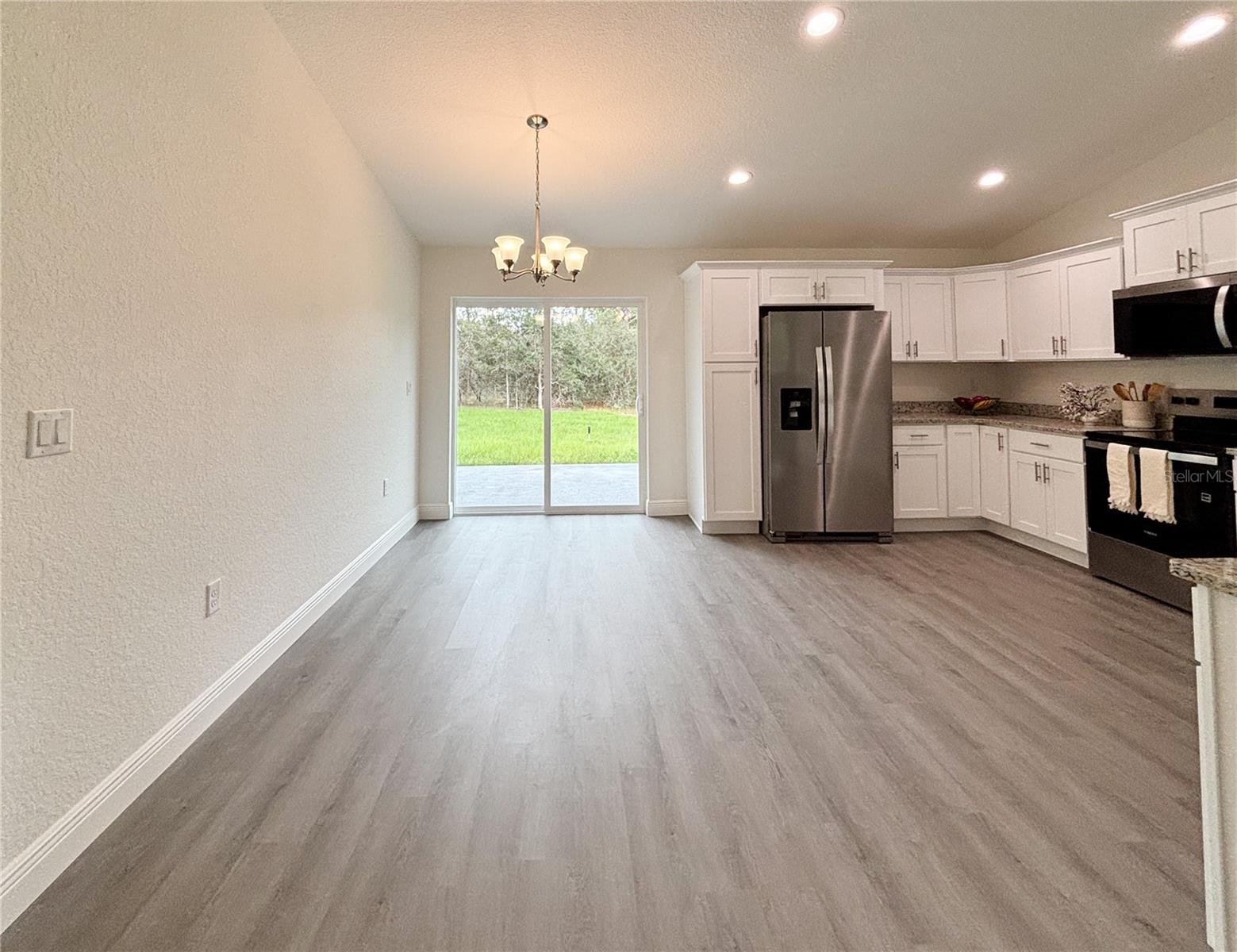 RAINBOW LAKES ESTATE - Residential