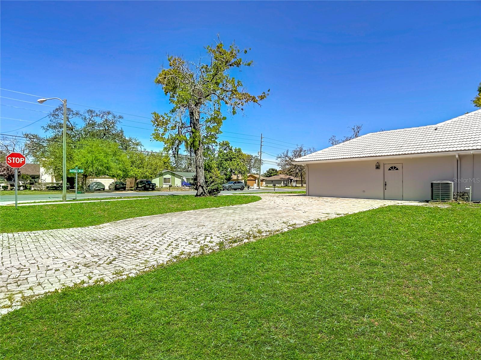 SPRING HILL - Residential