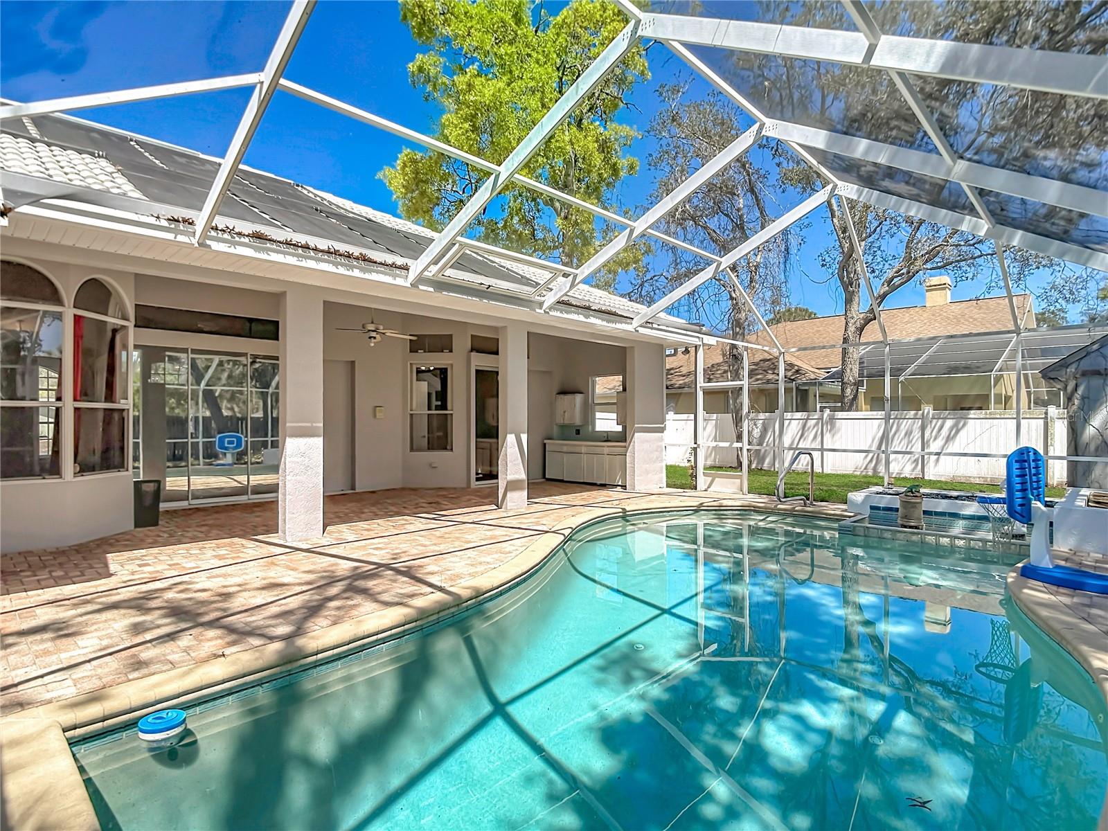 SPRING HILL - Residential