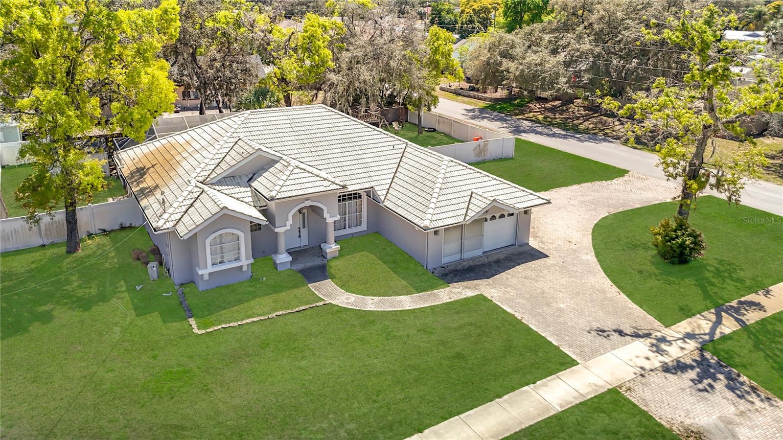 SPRING HILL - Residential