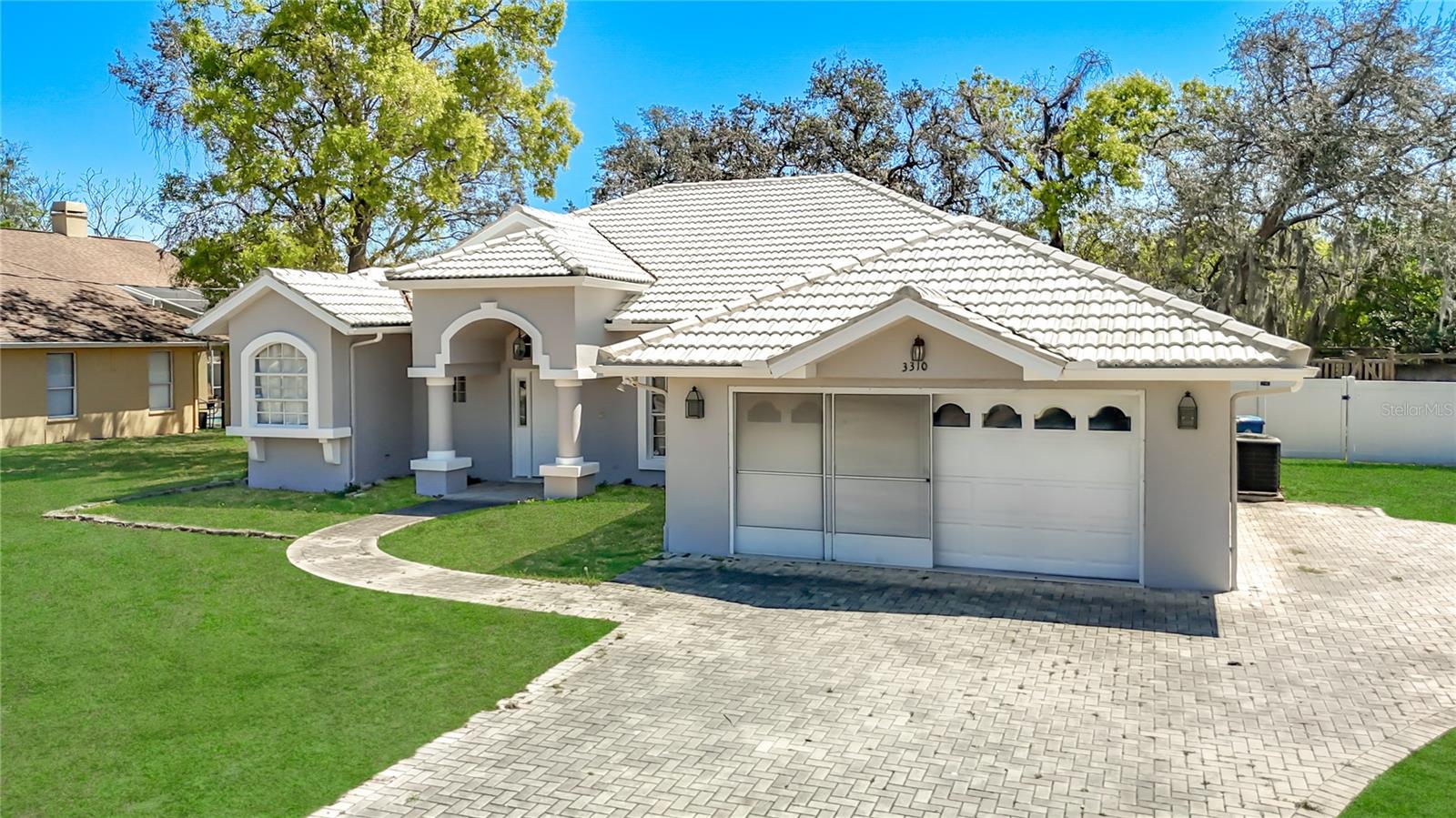 SPRING HILL - Residential