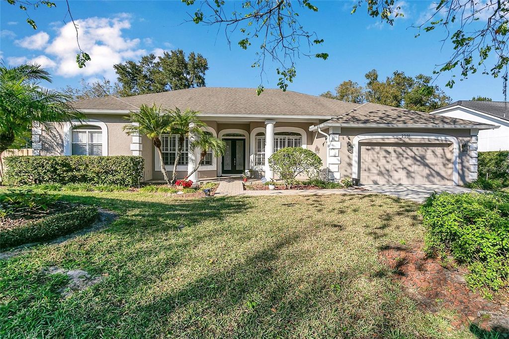Photo of 2301 Ridgeside Road, Apopka, FL 32712 (MLS # O6377058)