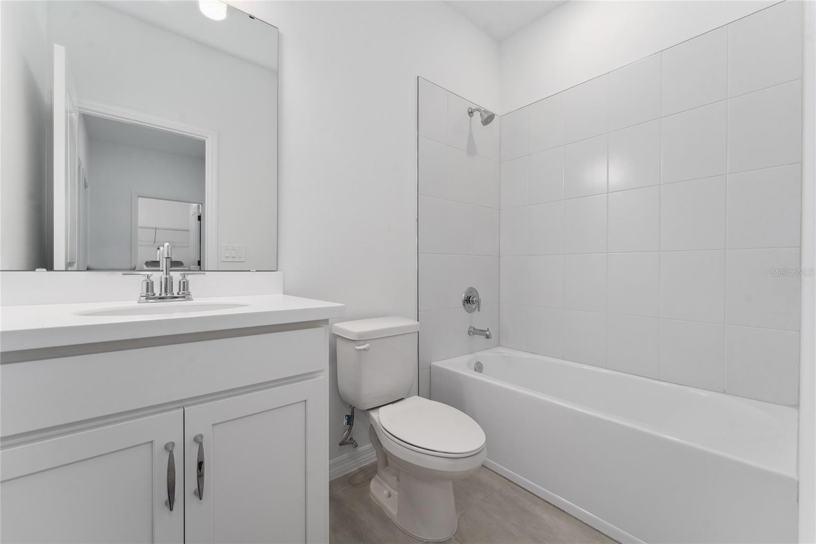 HARVEST/OVATION - Residential Lease