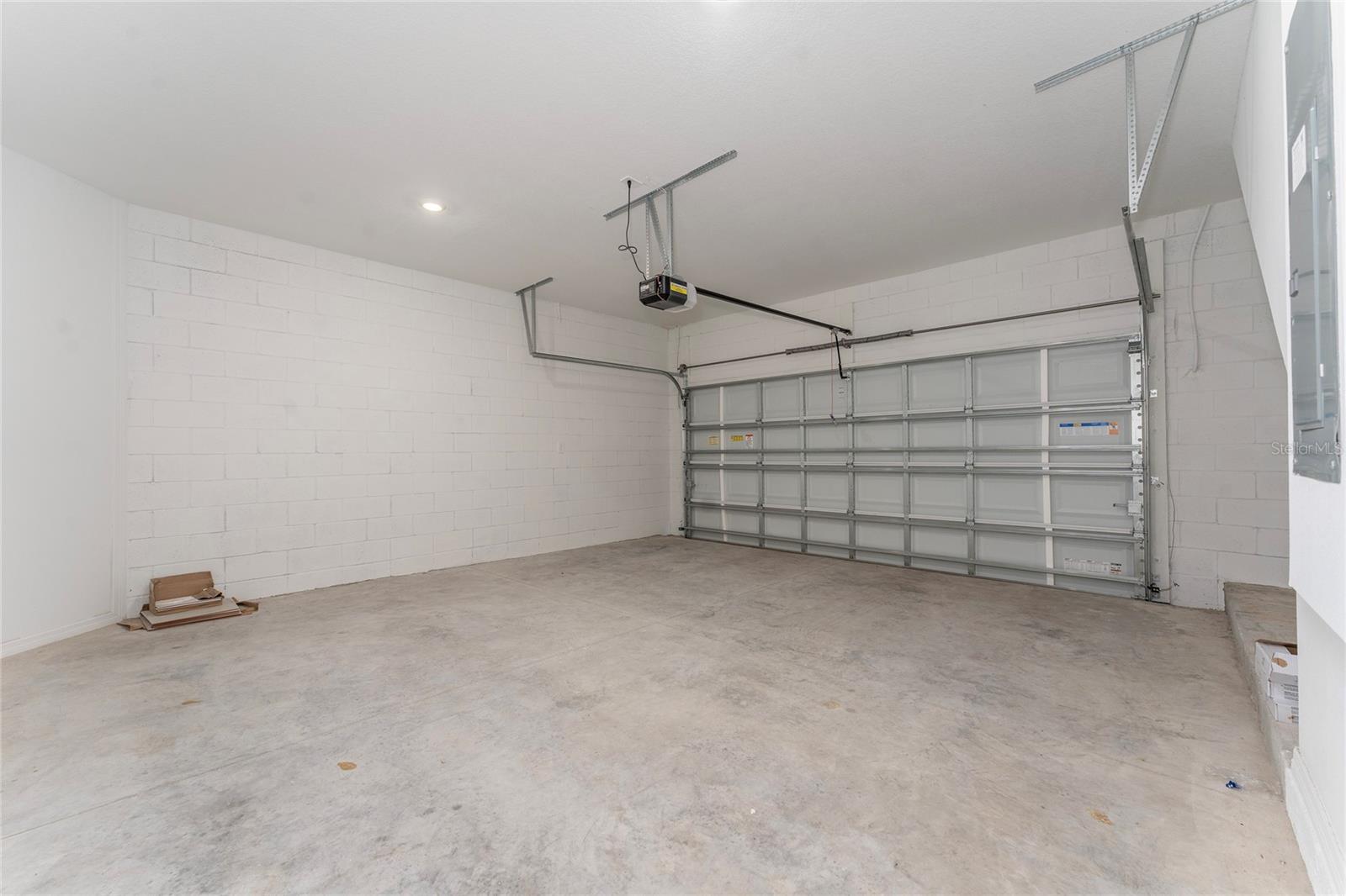 HARVEST/OVATION - Residential Lease