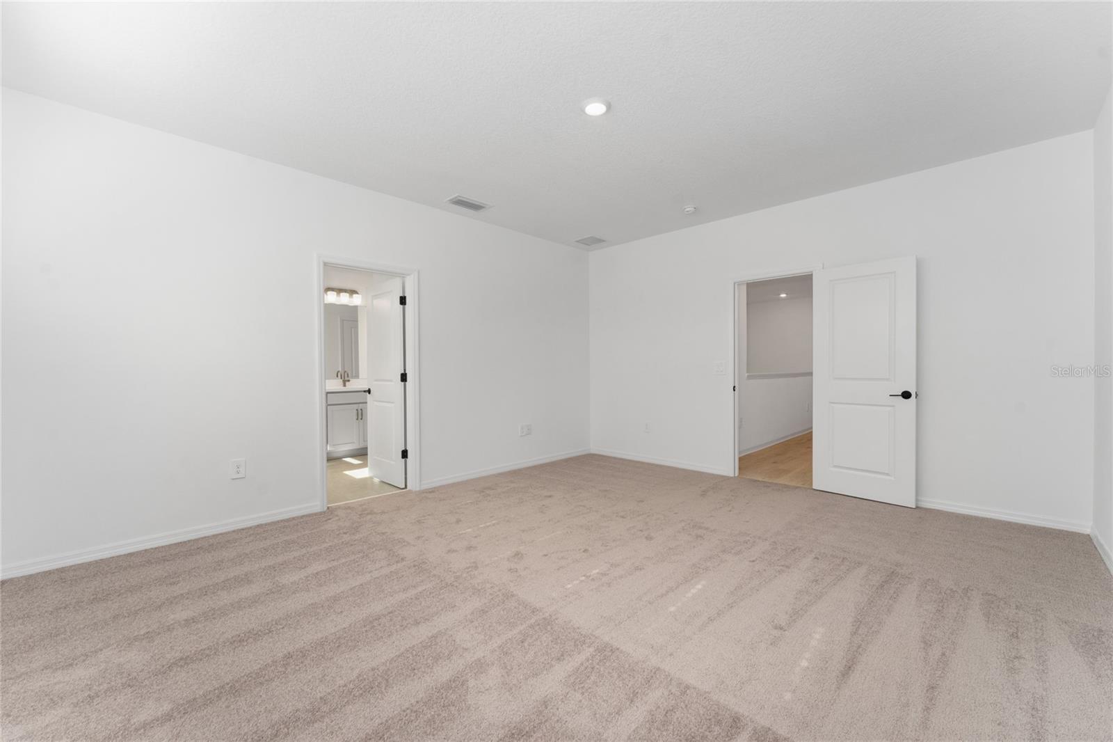 HARVEST/OVATION - Residential Lease