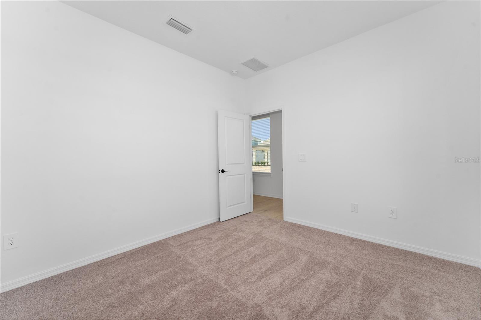 HARVEST/OVATION - Residential Lease