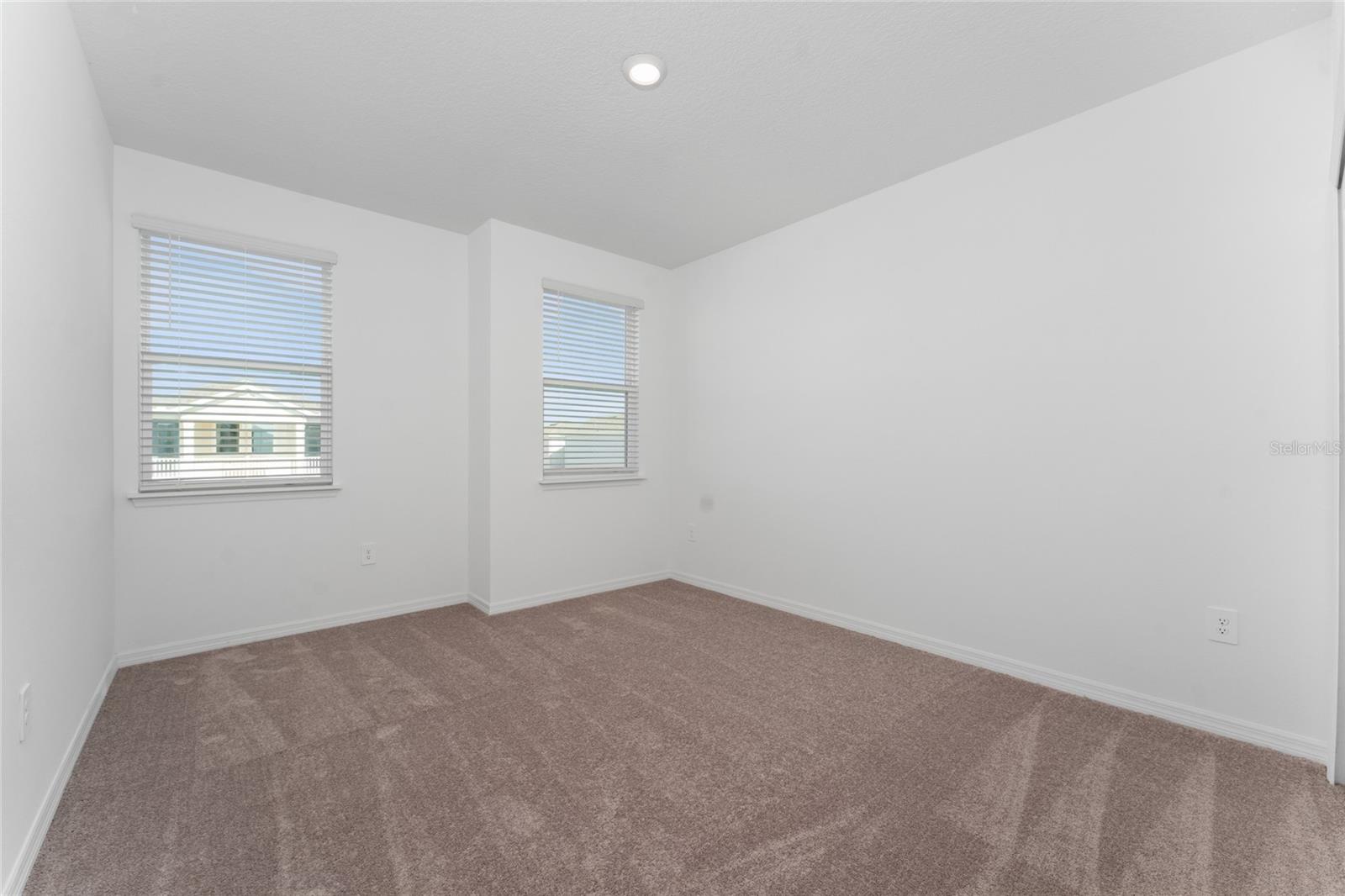 HARVEST/OVATION - Residential Lease