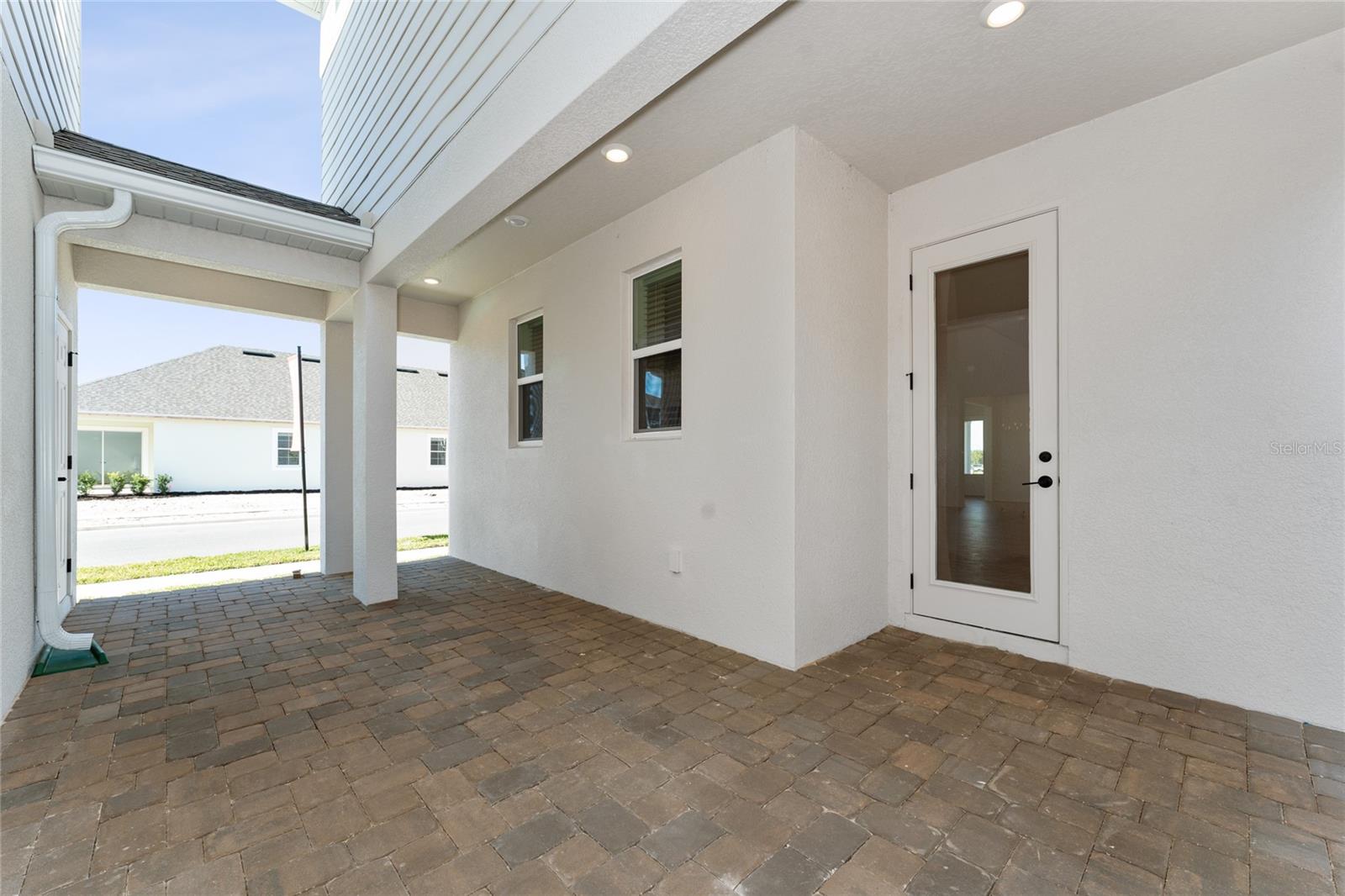 HARVEST/OVATION - Residential Lease