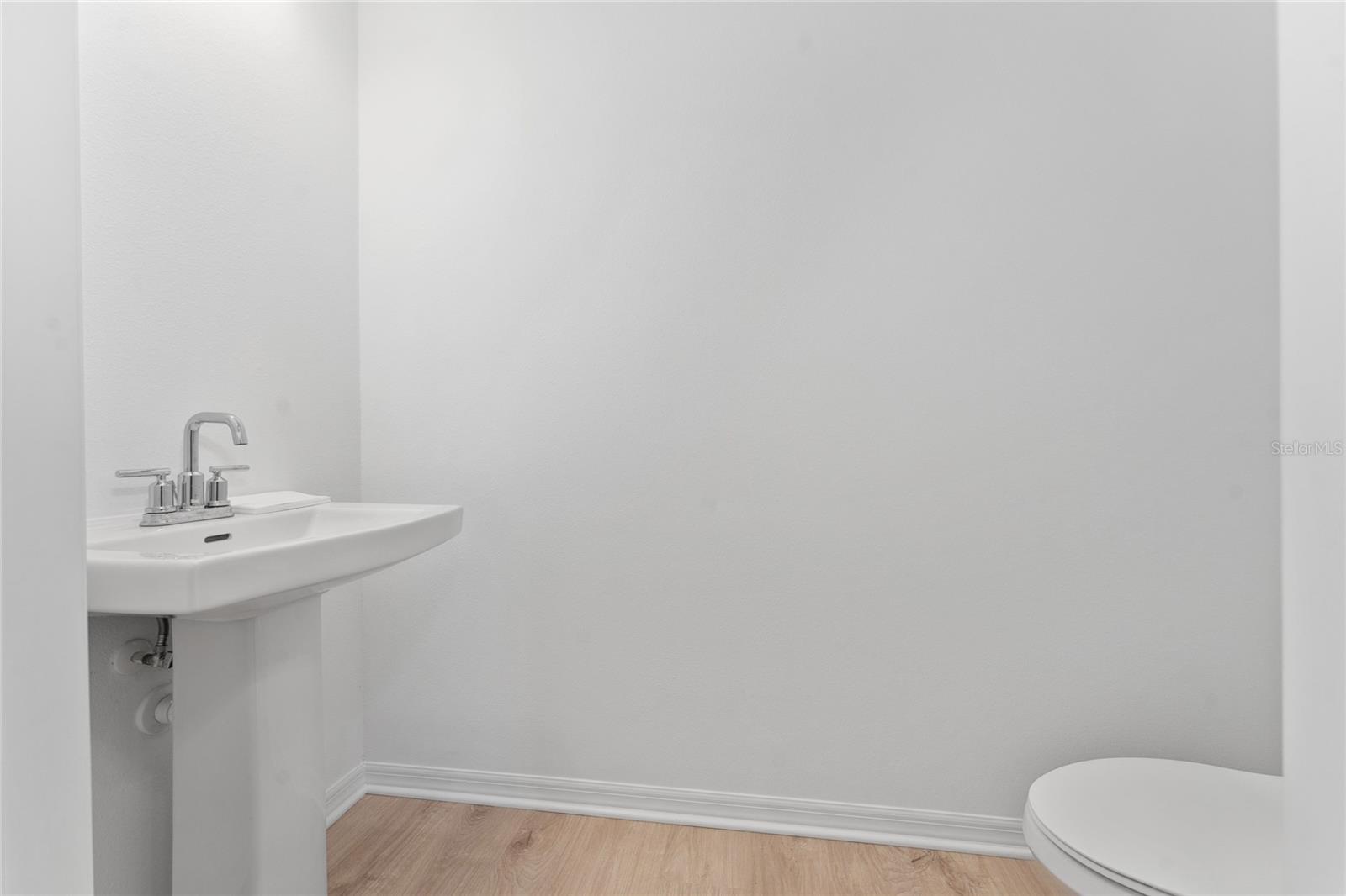 HARVEST/OVATION - Residential Lease