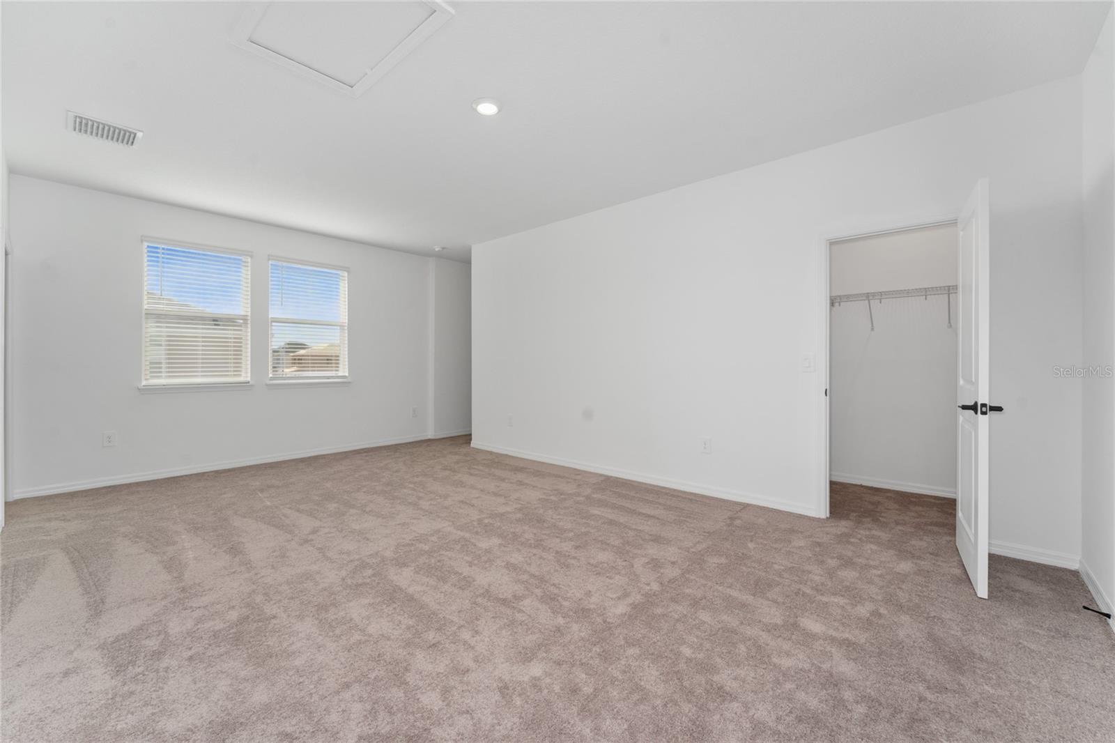 HARVEST/OVATION - Residential Lease