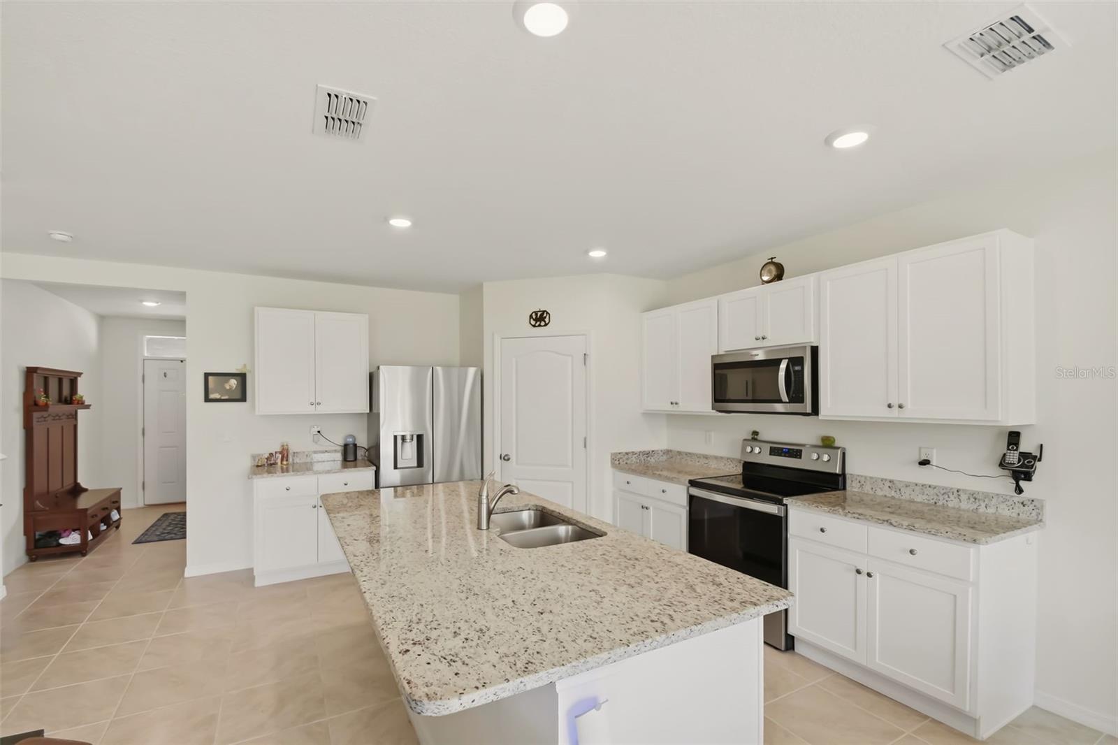 33428 COUNTRY HOUSE DRIVE