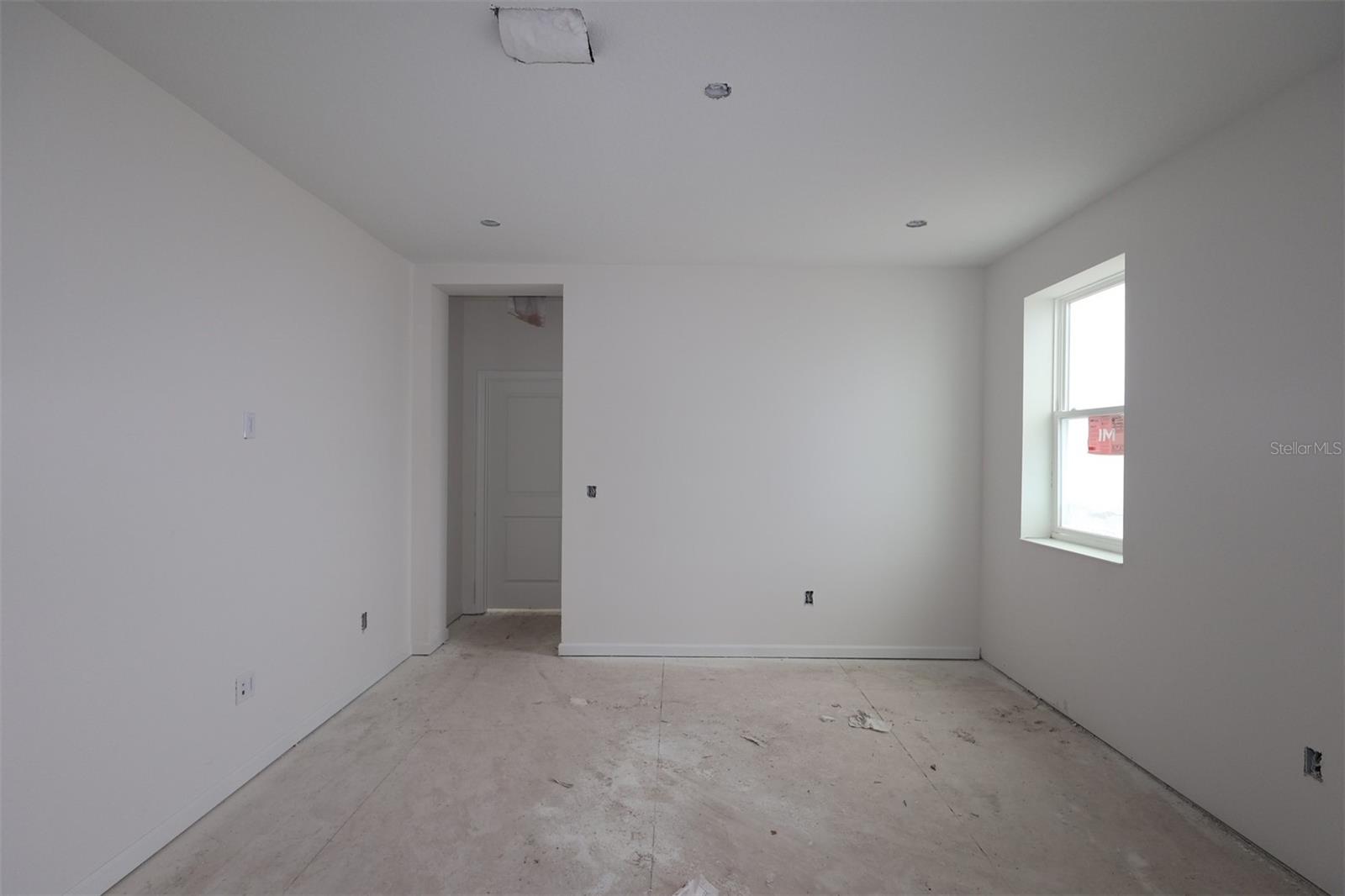 CENTER LAKE ON THE PARK - Residential